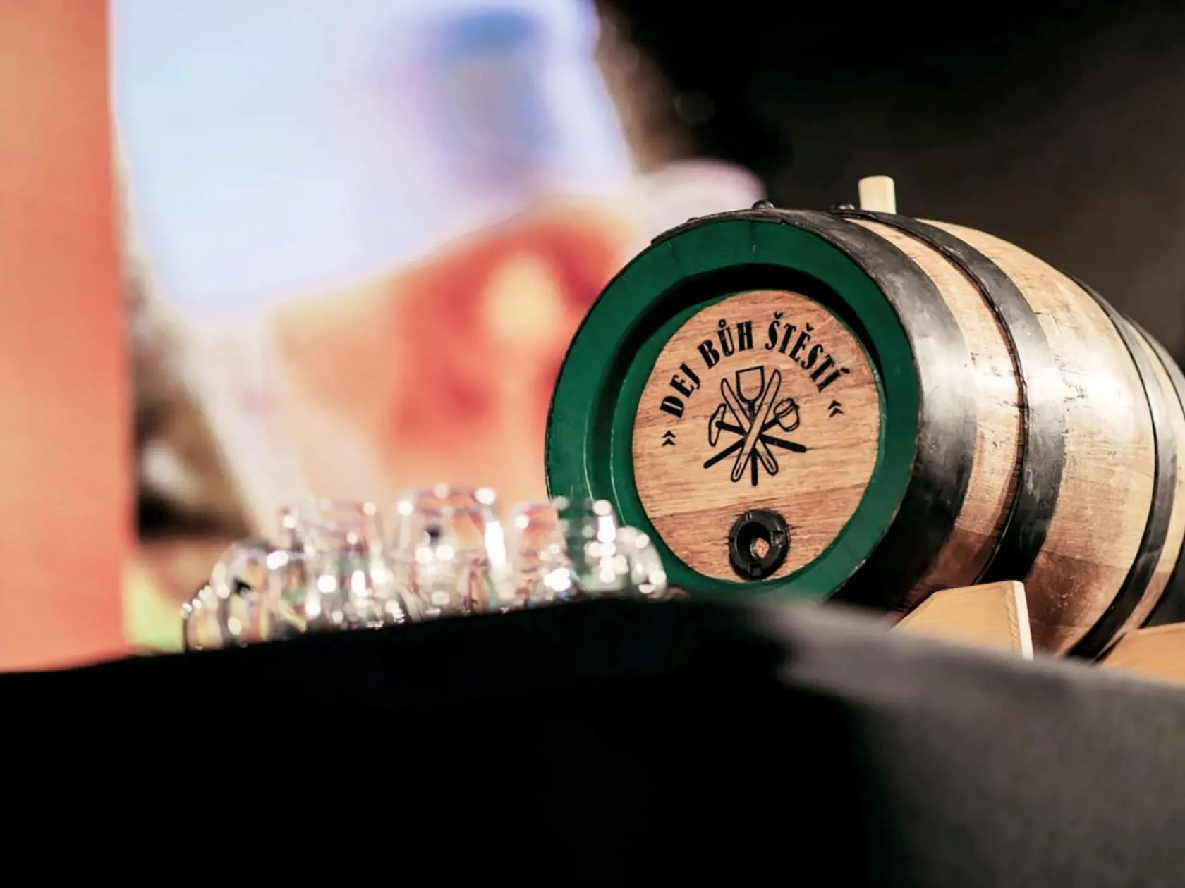 Kultúrny fenomén. Pekné ženy a dobré pivo, na to sú u susedov hrdí.