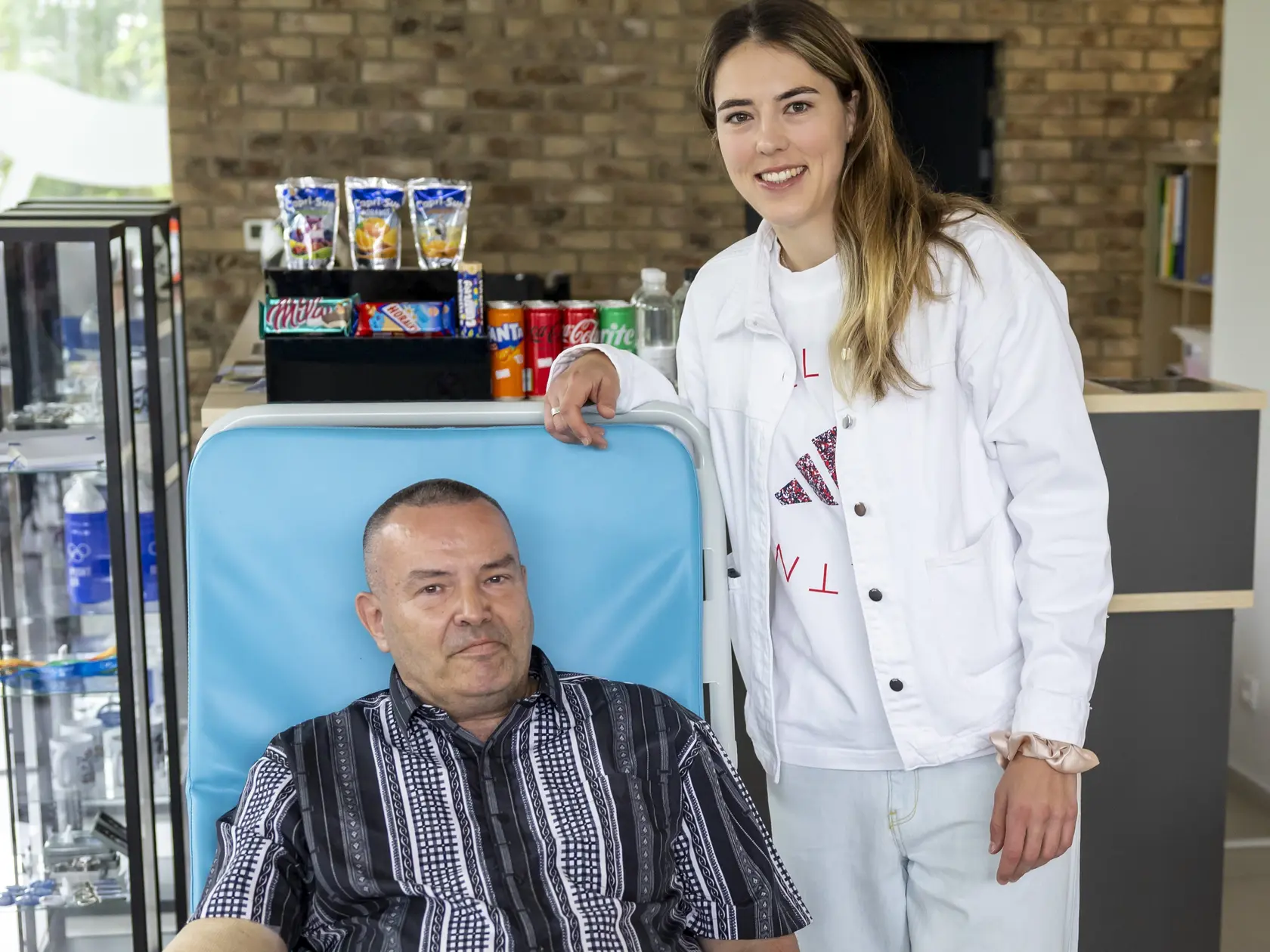 Slovenský olympijský a športový výbor zorganizoval kampaň “ Športová kvapka krvi”. Na snímke je Petra Vlhová.
