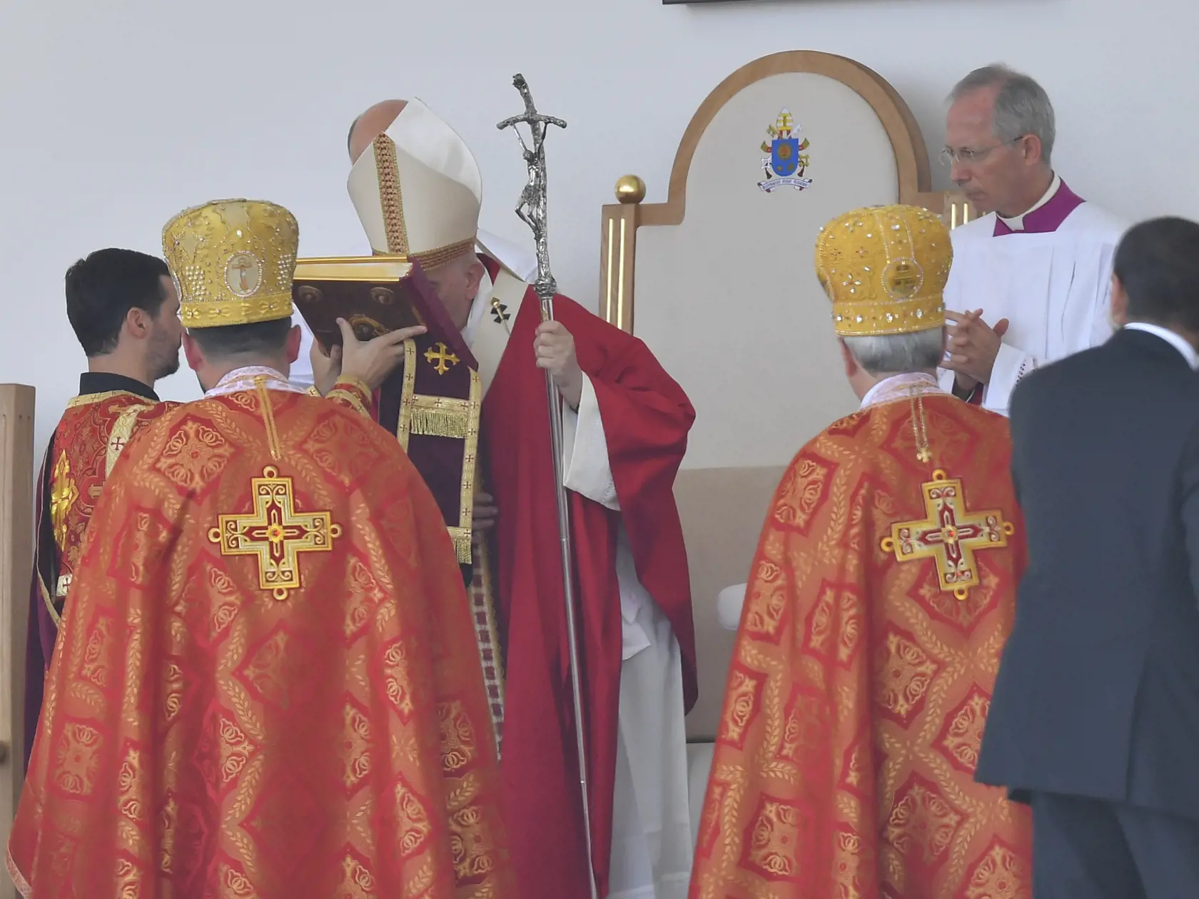 Na snímke Božská liturgia svätého Jána Zlatoústeho, ktorej predsedá Svätý Otec na priestranstve pred mestskou športovou halou - homília Svätého Otca v Prešove 14. septembra 2021. FOTO TASR