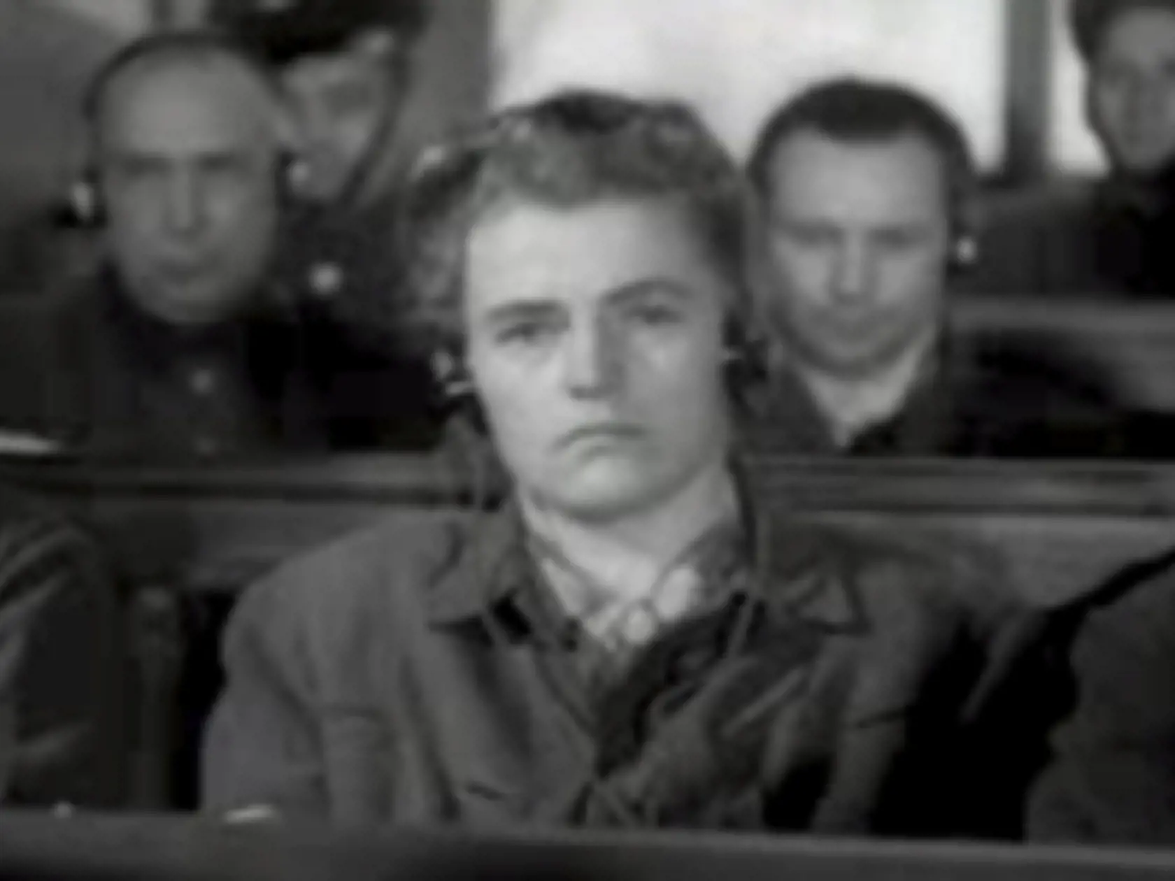 Mária Mandl bola počas druhej svetovej vojny vrchná dozorkyňa v koncentračnom tábore Auschwitz II - Birkenau. Priamo sa zúčastnila selekcií žien pred plynovými komorami a odhadom poslala na smrť pol milióna žien a detí. Za vojnové zločiny bola popravená.