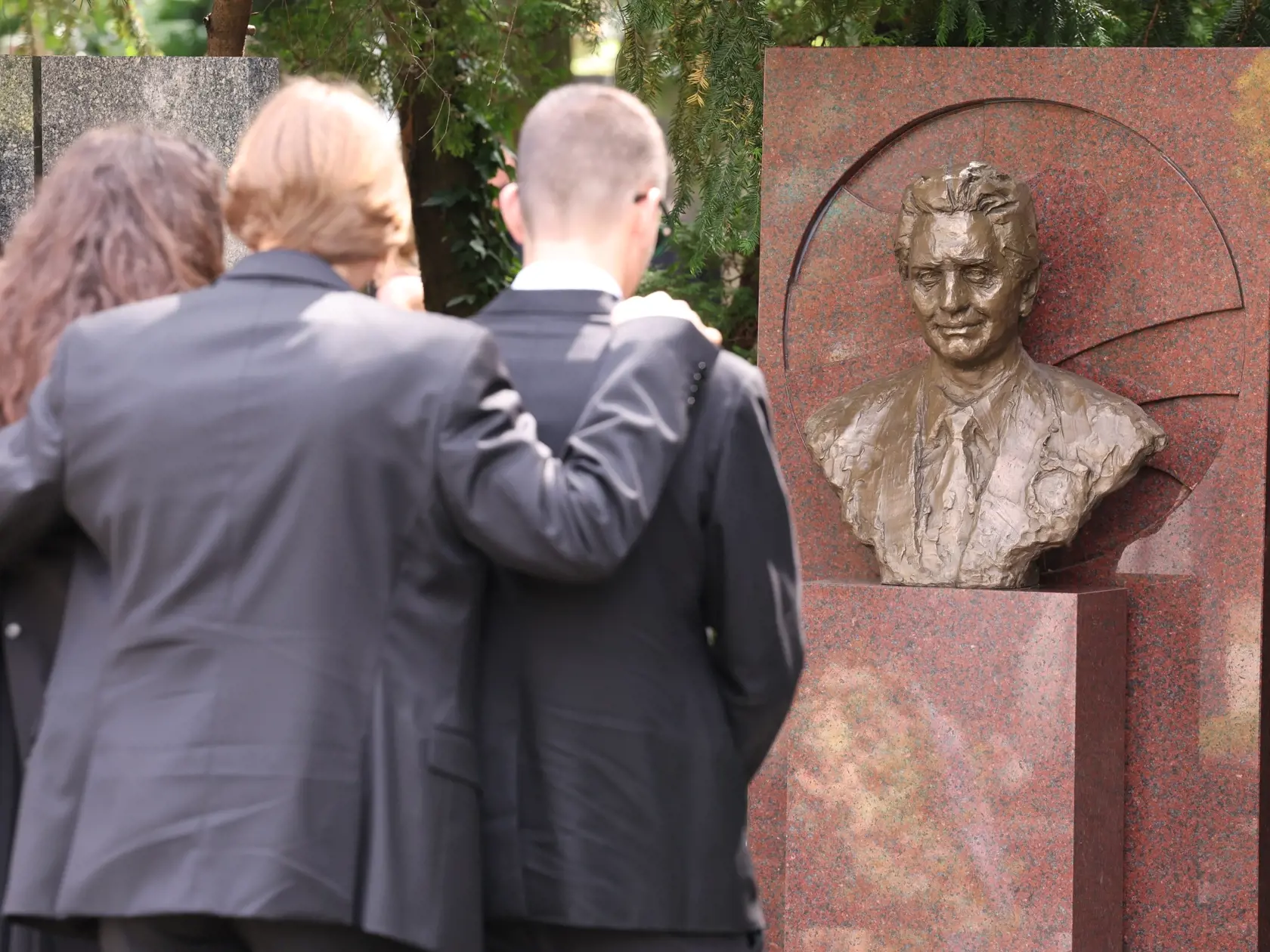 Záver pohrebu Jozefa Majského.