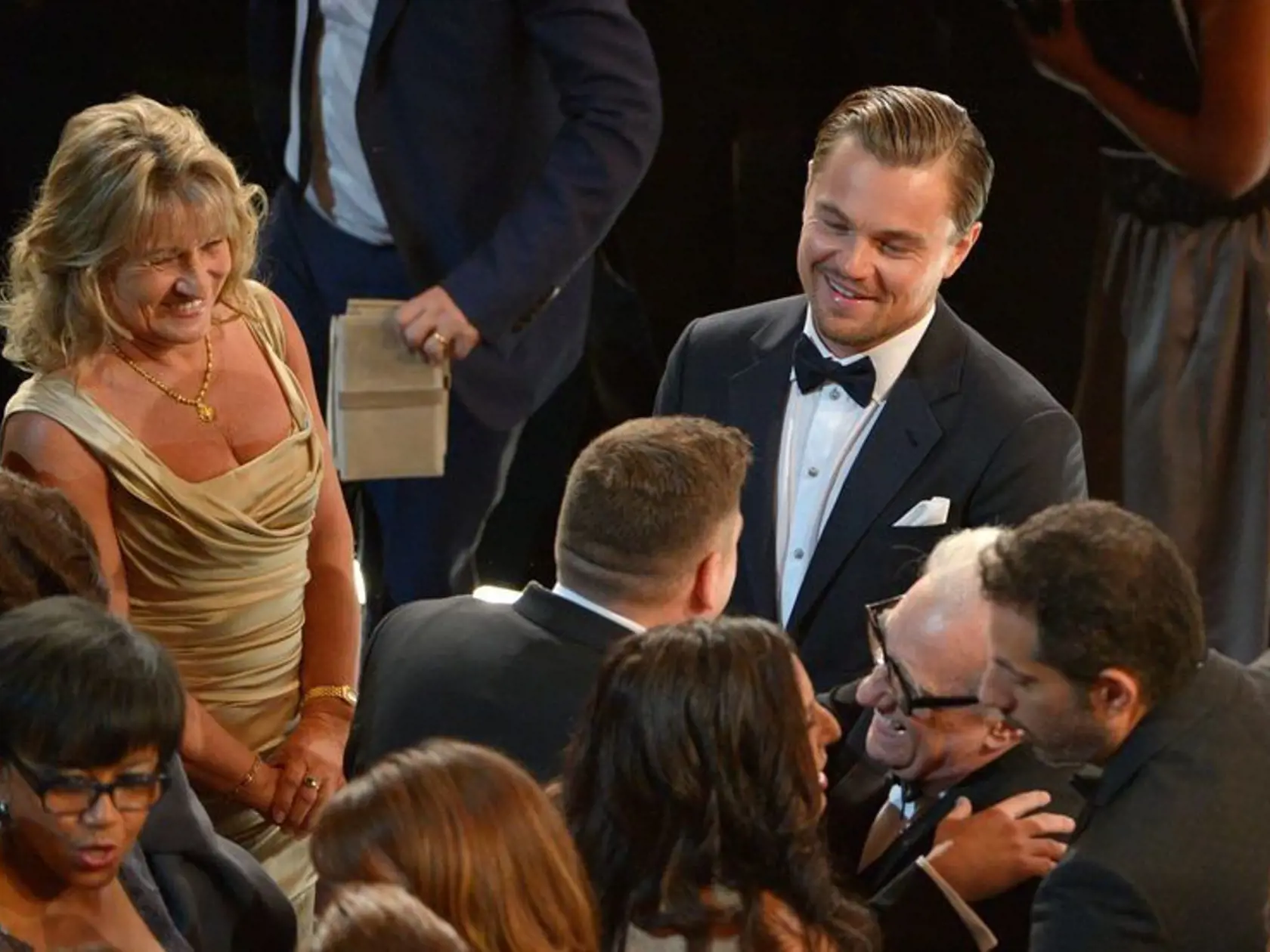DiCaprio si pozrel galavečer v sprievode svojej mamy.