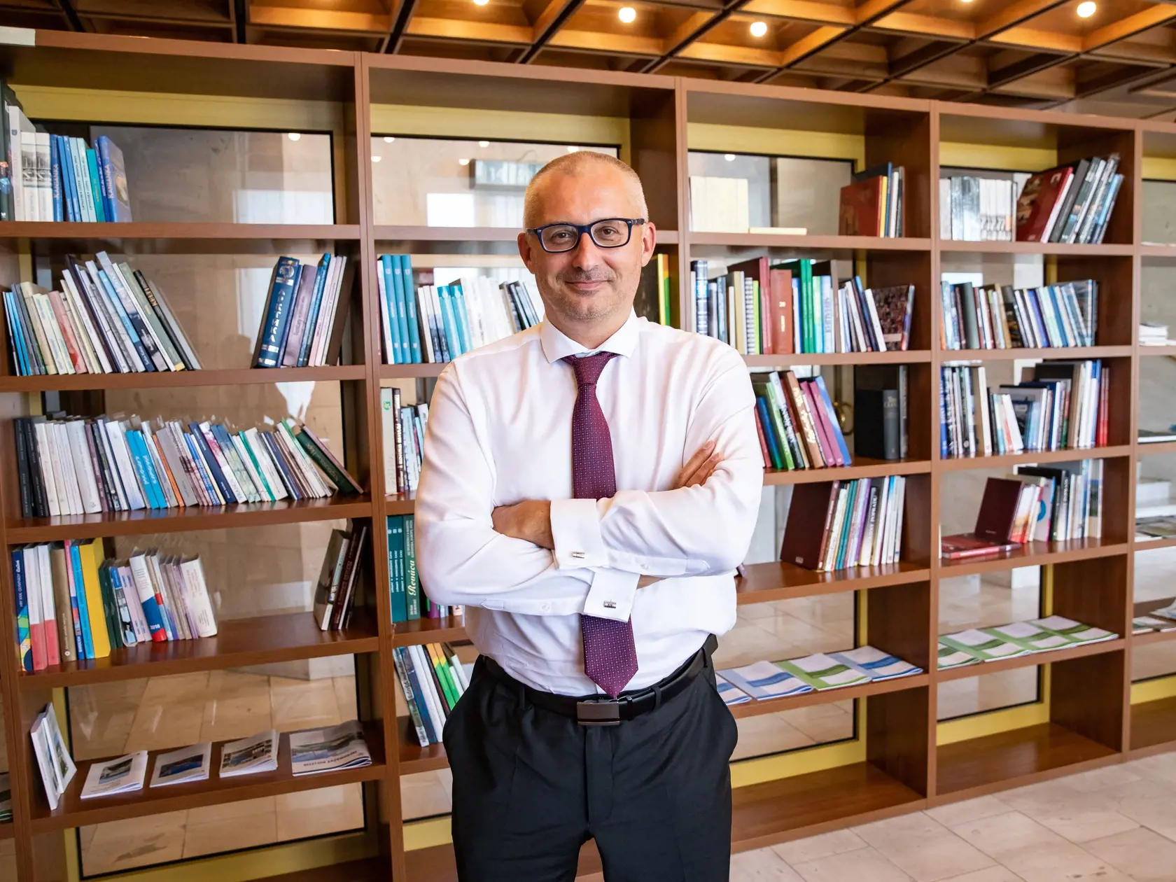 Poslanec NRSR Miroslav Kollár. Strana Za ľudí.