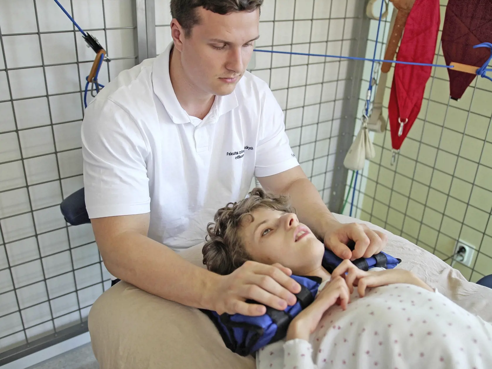 ZORKA chodí s mamou do práce každý deň a podstupuje cvičenia aj rehabilitácie.