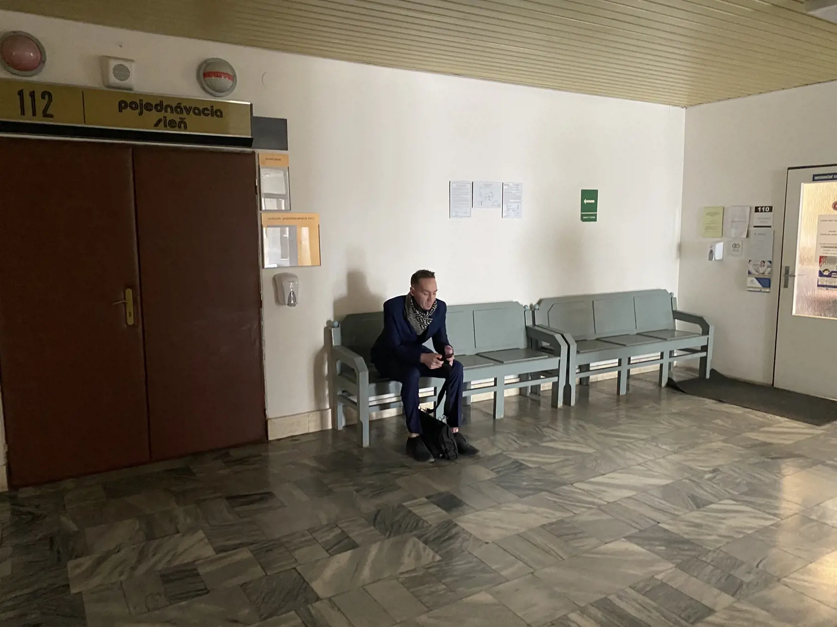V stredu 18. 10. 2023 začala hlavné pojednávanie s obžalovaným hercom Martinom Durkáčom vo veci zabitia jeho priateľa Michala Godára v januári tohto roka.