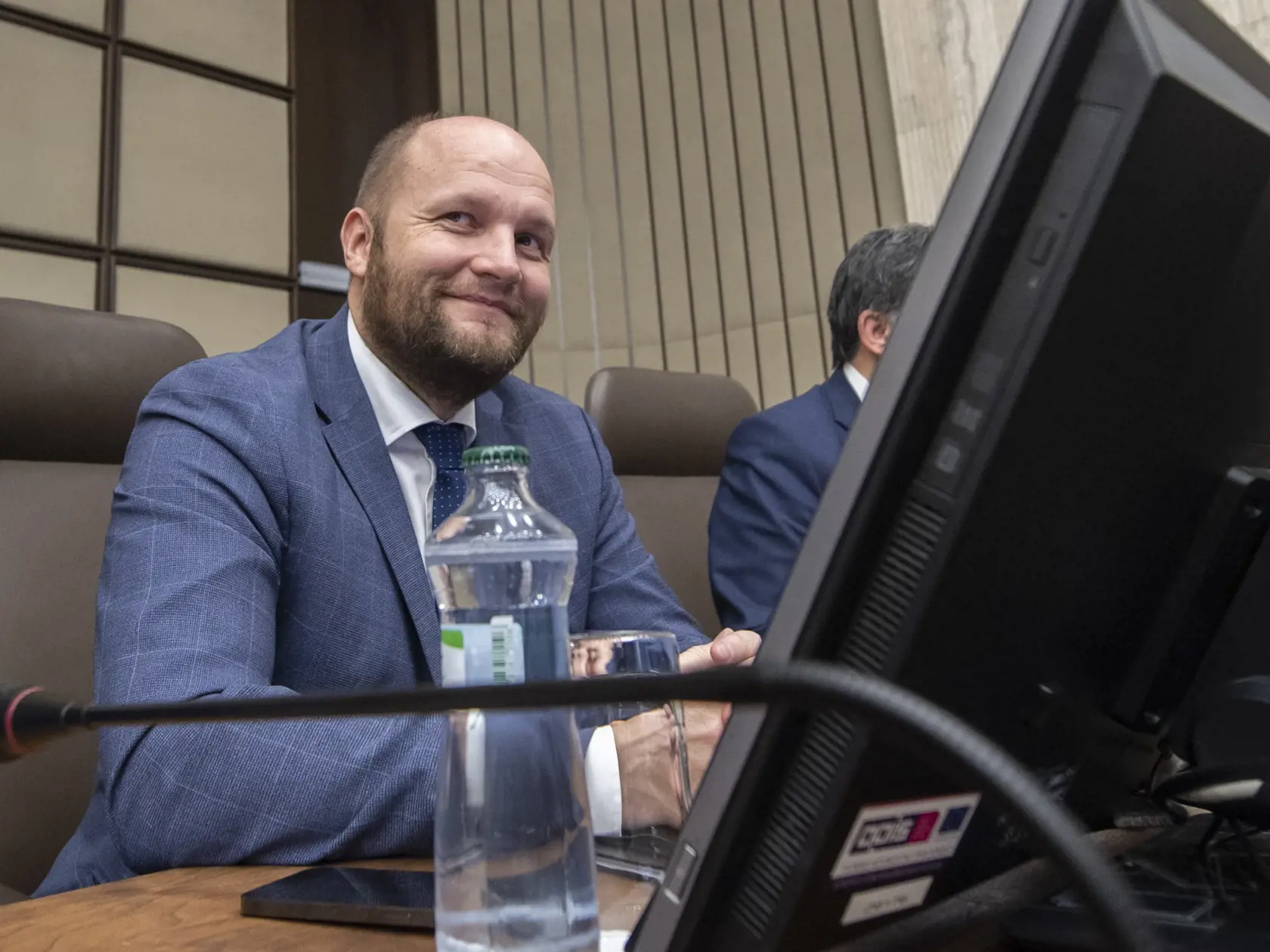 Na snímk dočasne poverený minister obrany Jaroslav Naď (OĽaNO) počas 138. schôdze vlády SR 1. marca 2023 v Bratislave. FOTO TASR - Martin Baumann