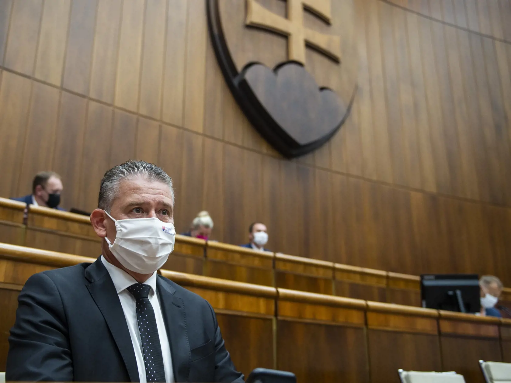 Roman Mikulec (OĽaNO) počas zasadnutia 39. schôdze Národnej rady SR.