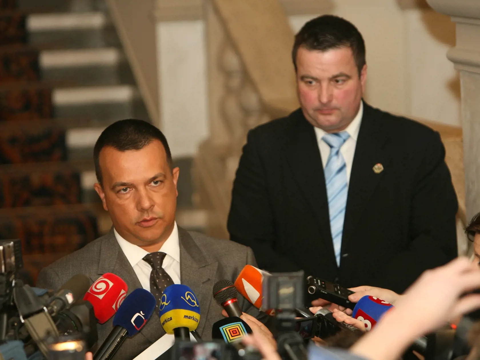 Juraj Miskov, podpredseda SAS, odchadza z rokovania vlady o odvolani Anny Bubenikovej, sefky FNM.