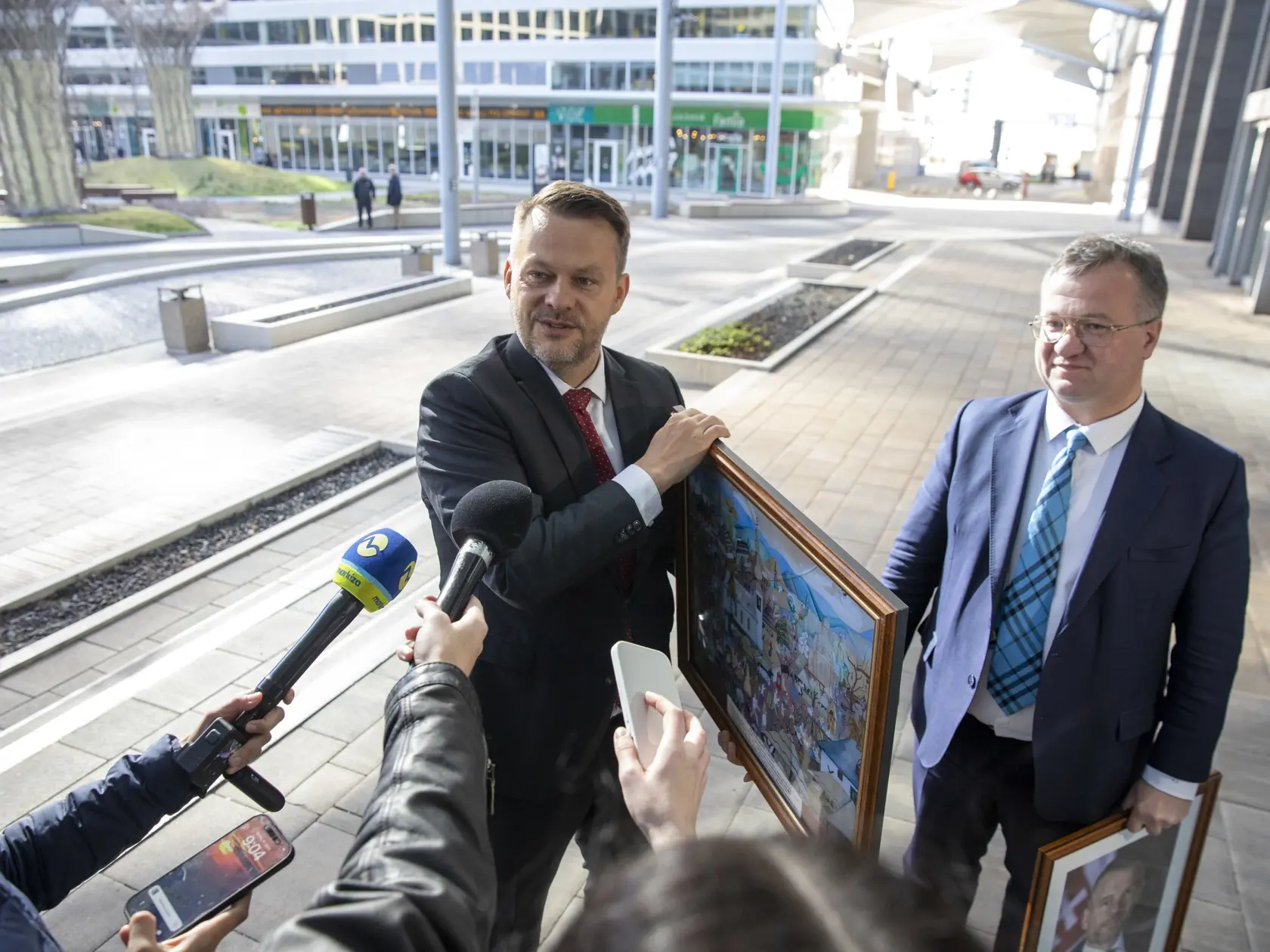 Na snimke je príchod nového ministra investícií, regionálneho rozvoja a informatizácie, MIRRI, Samuela Migaľa.