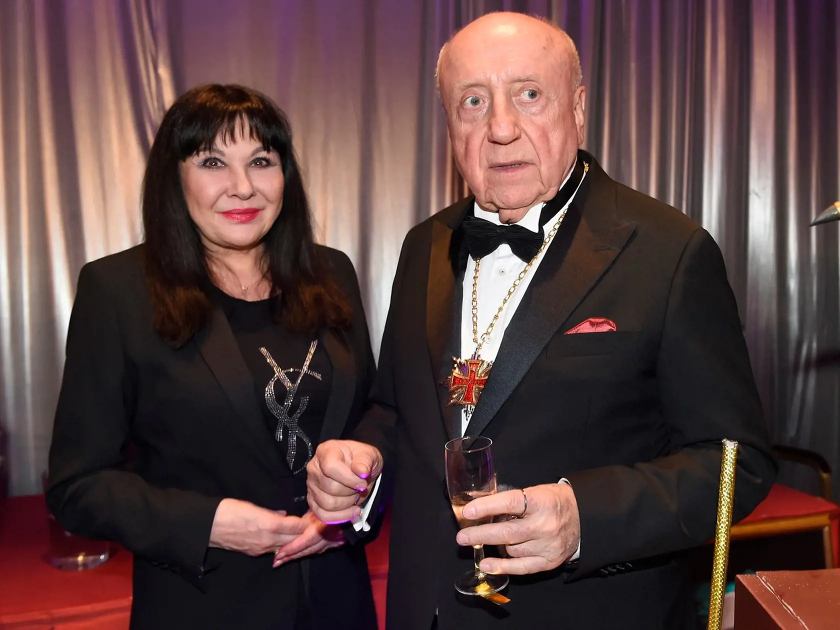 Veľká oslava 80-ky Felixa Slováčka: Na snímke manželia Dáda Patrasová a Felix Slováček.