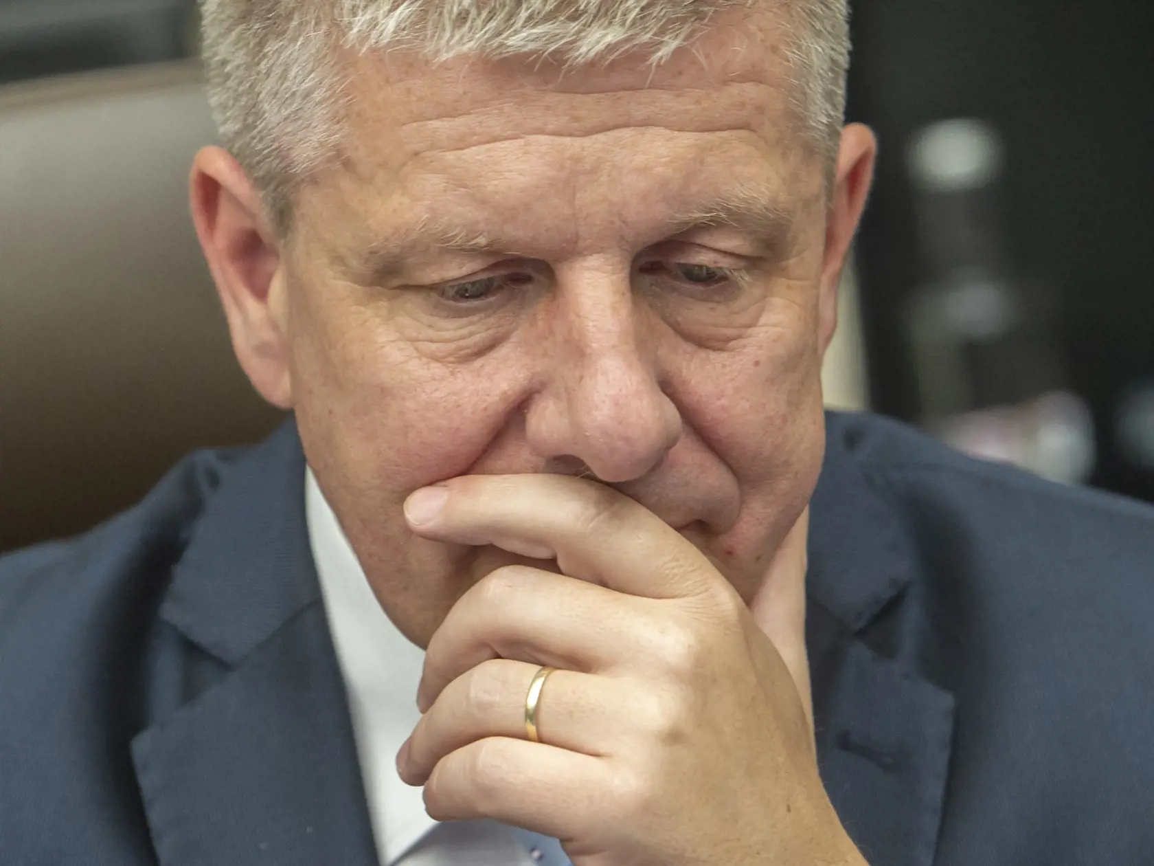 Na snímke je minister zdravotníctva SR Vladimír Lengvarský (nominant OĽaNO) počas rokovania.