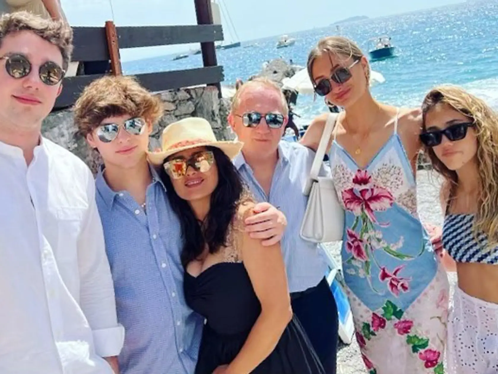 Salma Hayek s rodinou.
