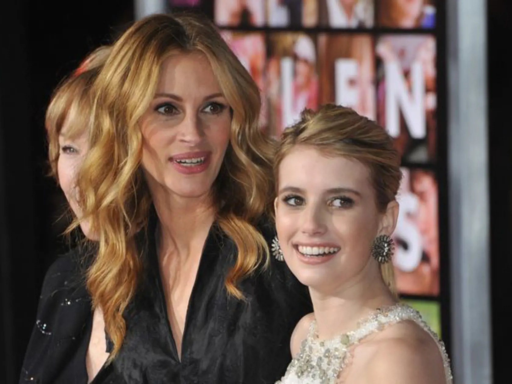 Los,Angeles,,Ca,-,February,8,,2010:,Julia,Roberts,(left)