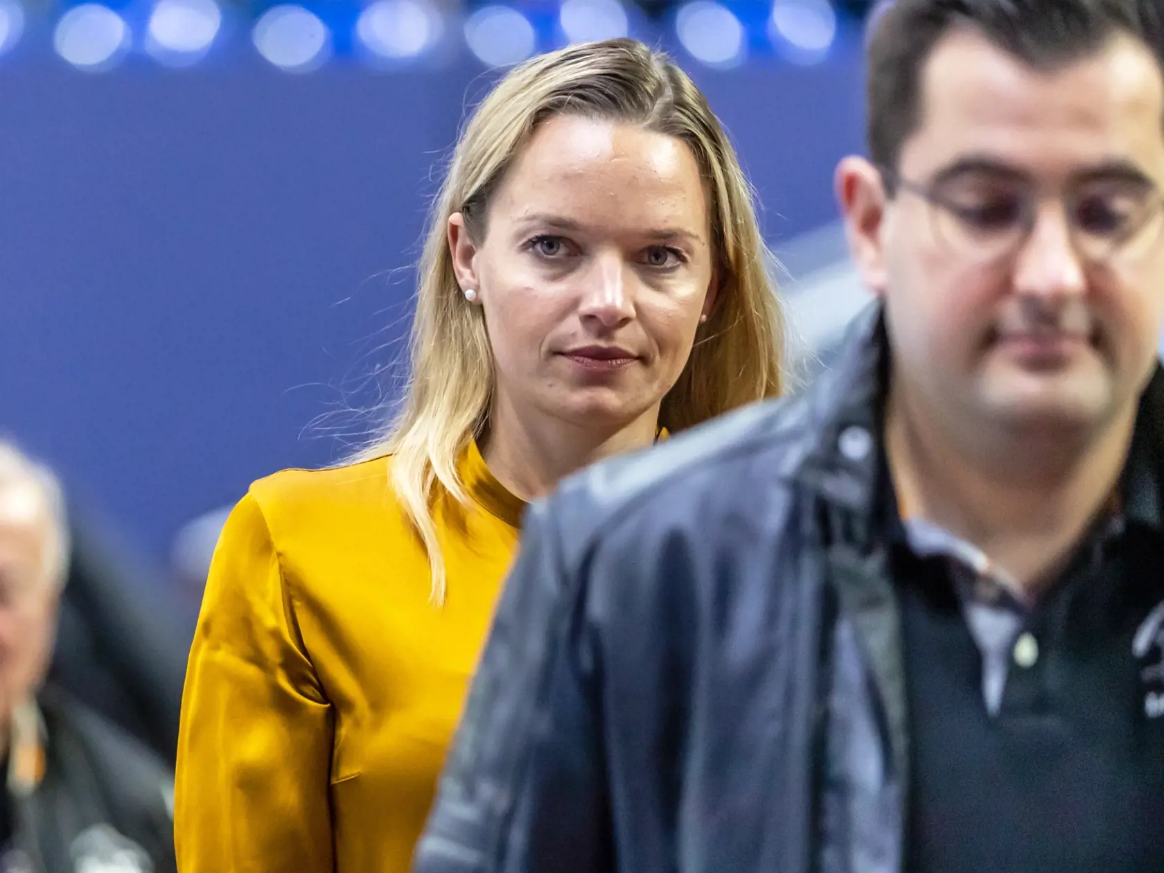 Na snímke poslankyňa Romana Tabák počas zápasu kvalifikácie na finálový turnaj Pohára Billie-Jean Kingovej.