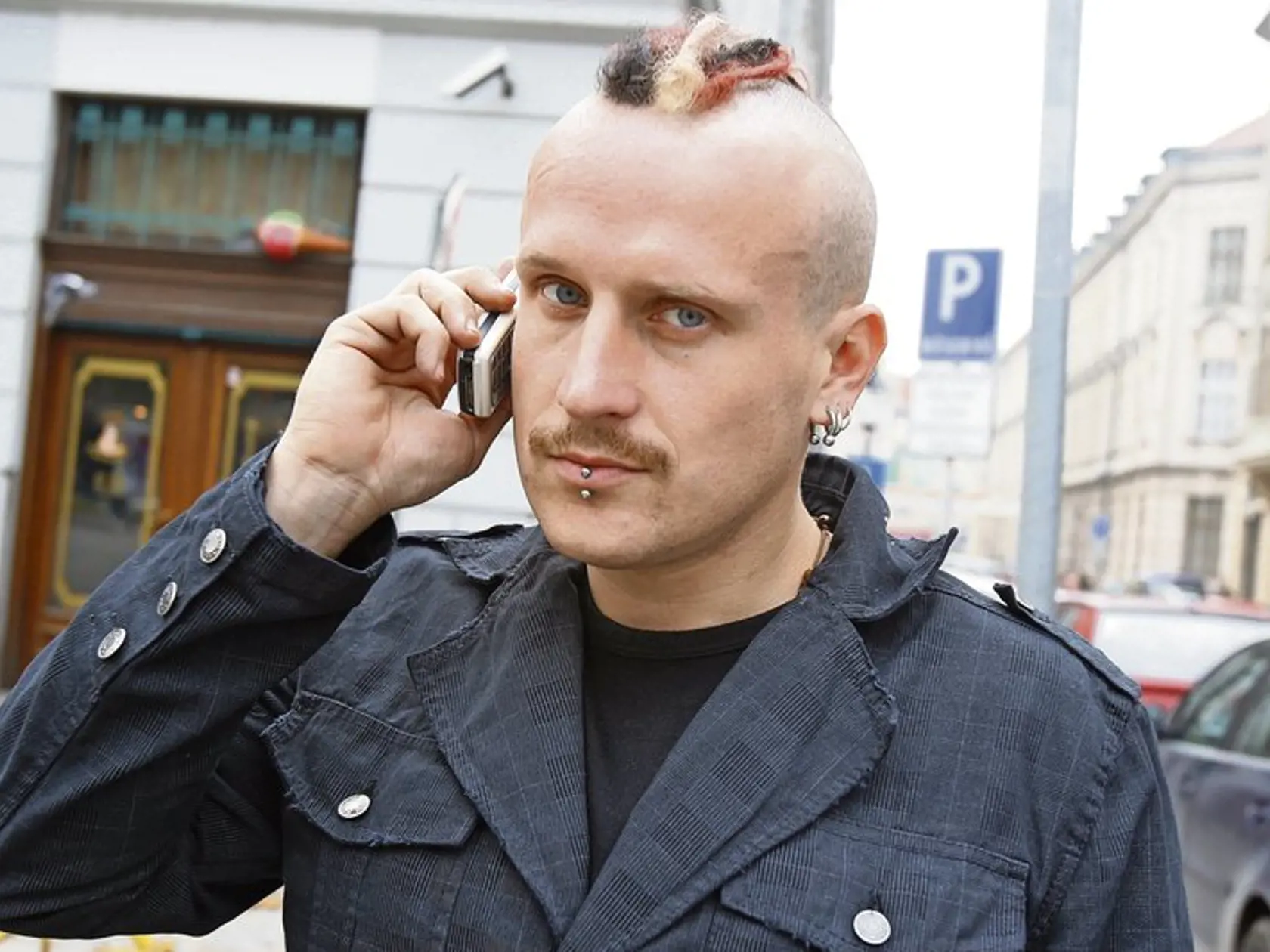 Laco Ďurkovcič na tri mesiace vymenil televíziu za Kambodžu.
