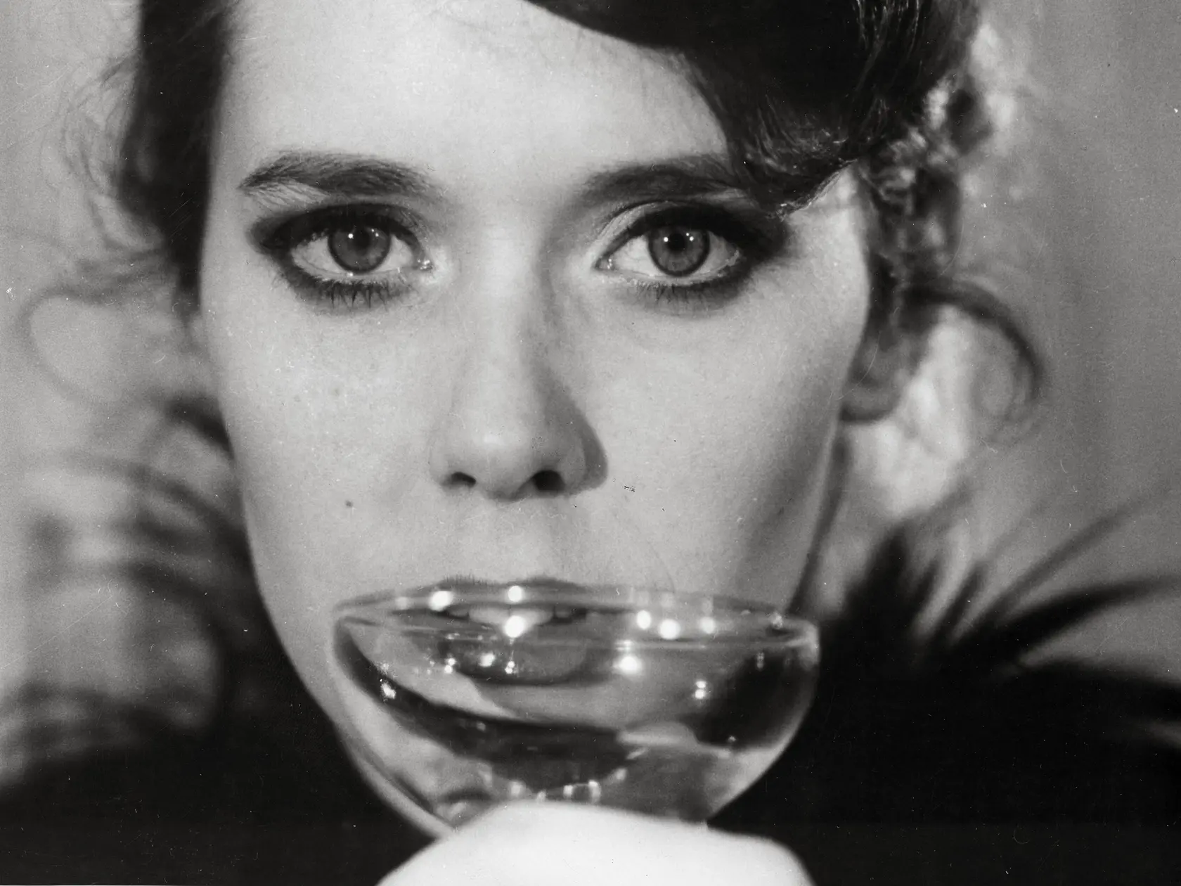 Sylvia Kristel v zábere z filmu La Marge (1976)