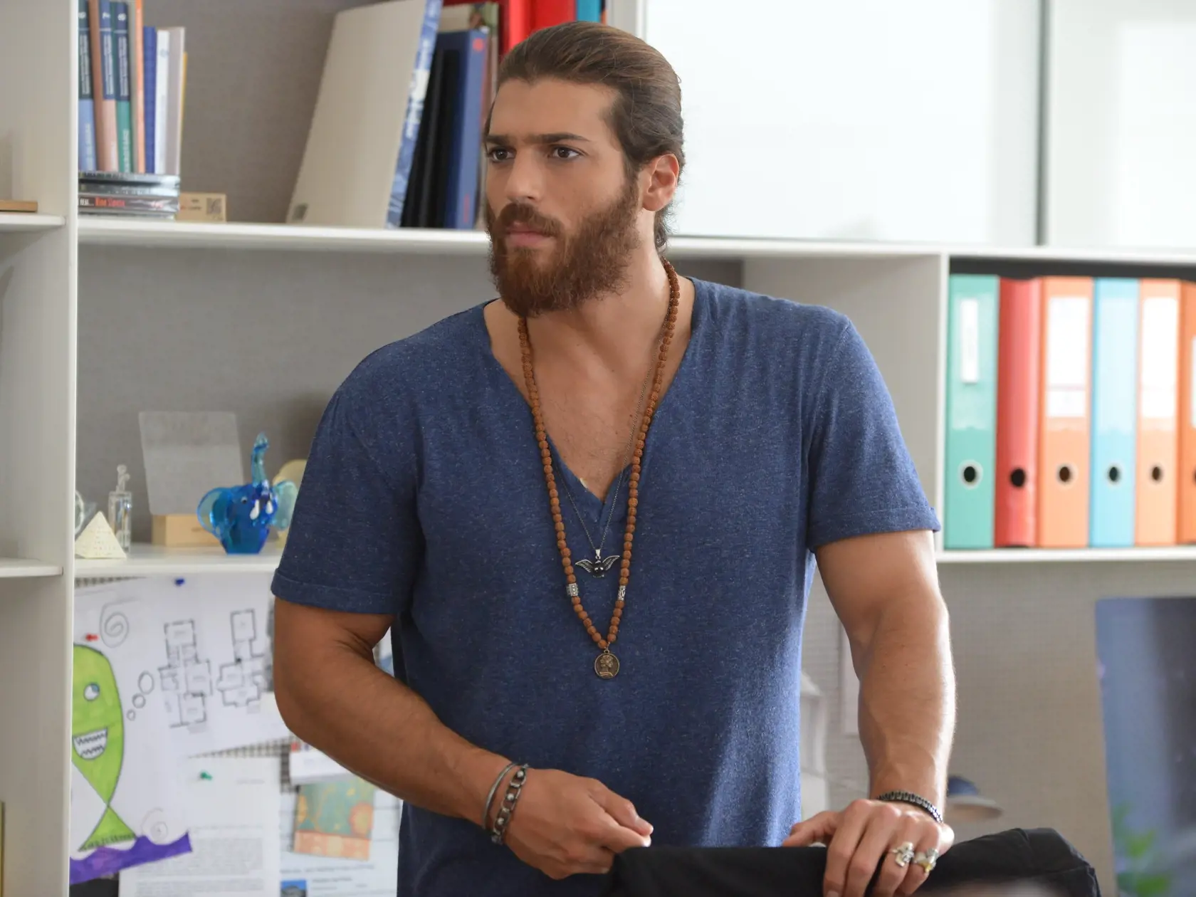 Can Yaman zo seriálu S hlavou v oblakoch