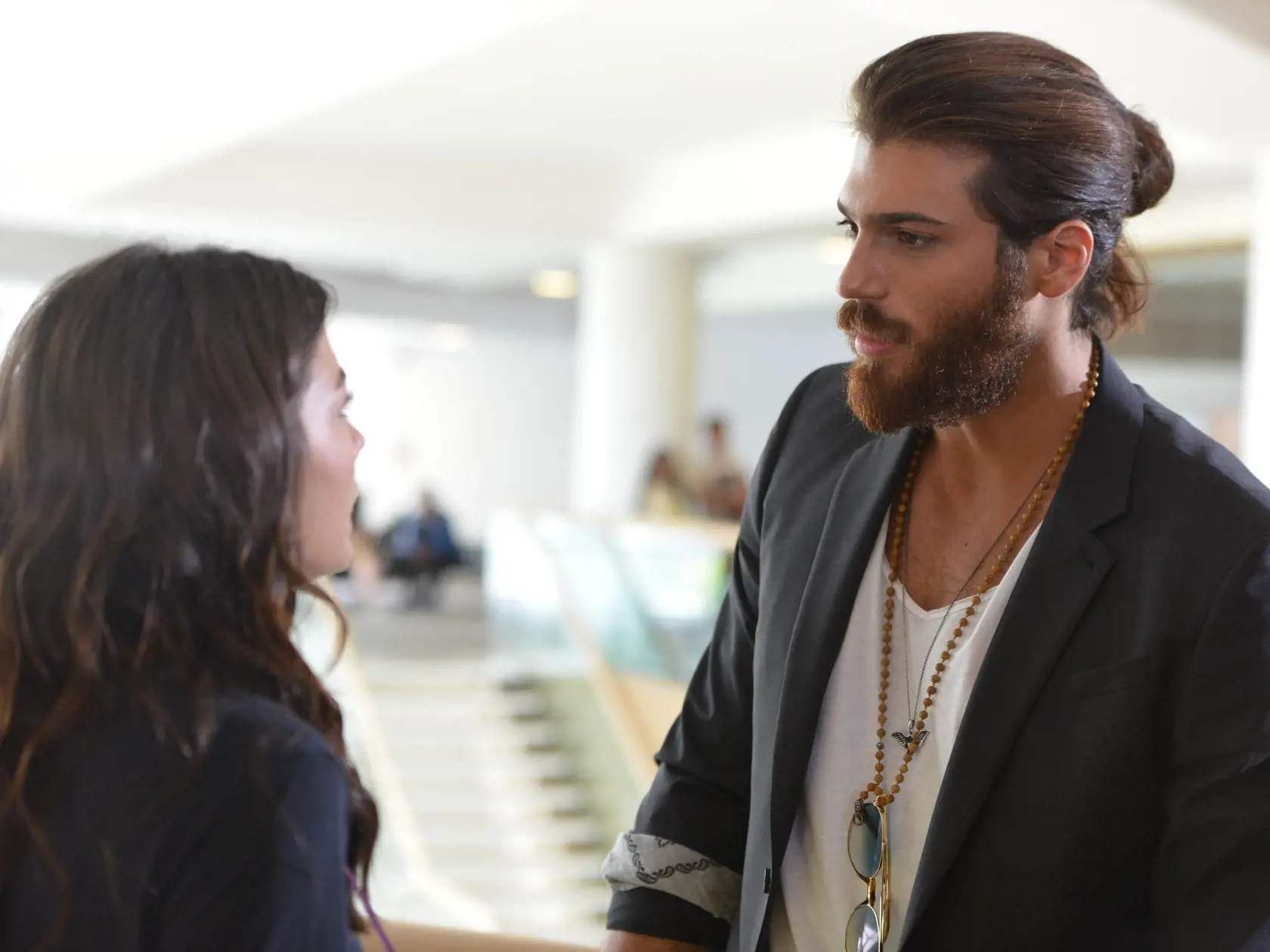 Can Yaman zo seriálu S hlavou v oblakoch