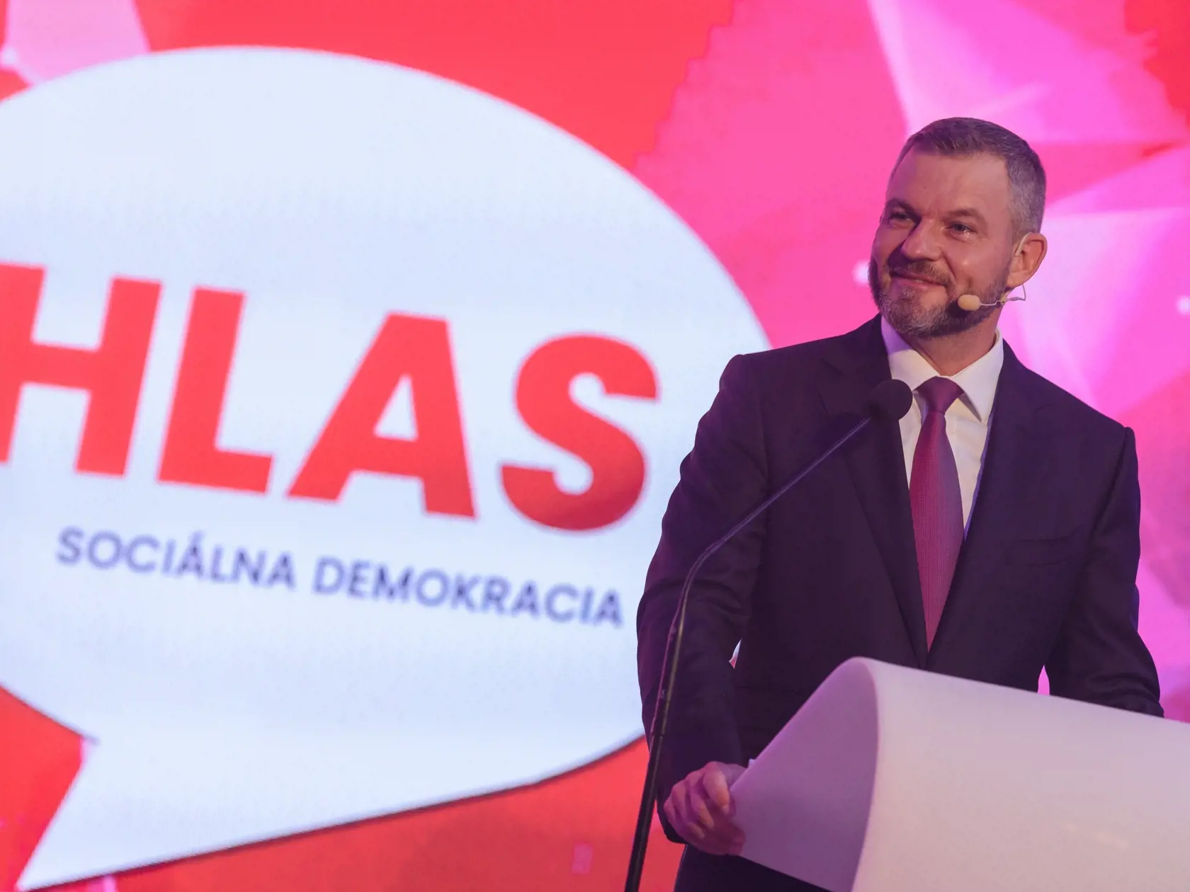 Fico vyzval politikov Hlasu na okamžité otvorenie takýchto rozhovorov, "pretože to je nielen logické a prirodzené, ale sa to od nás aj očakáva"