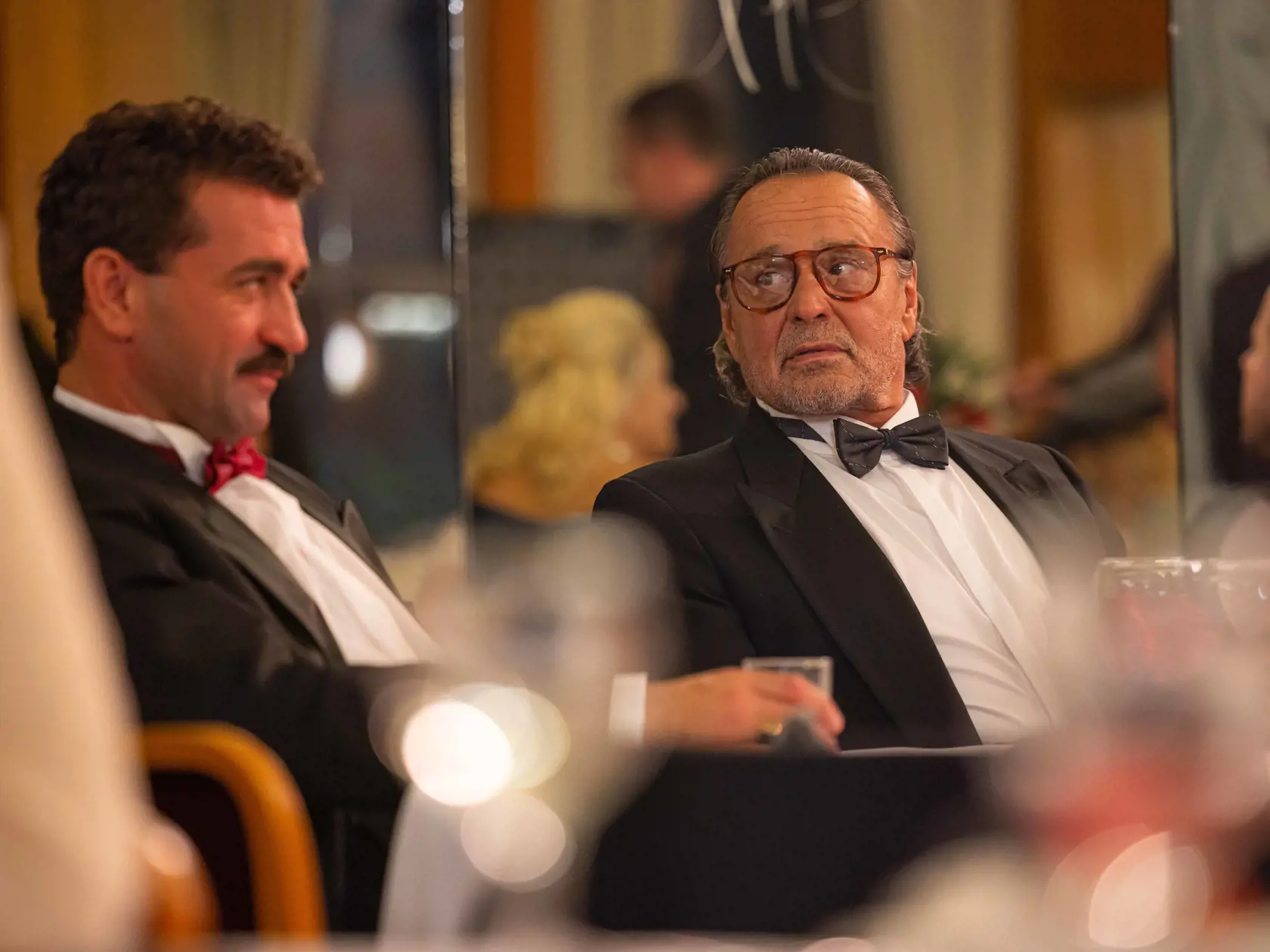 Zábery z filmu Černák o najznámejšom slovenskom mafiánovi a vtedajšej dobe.