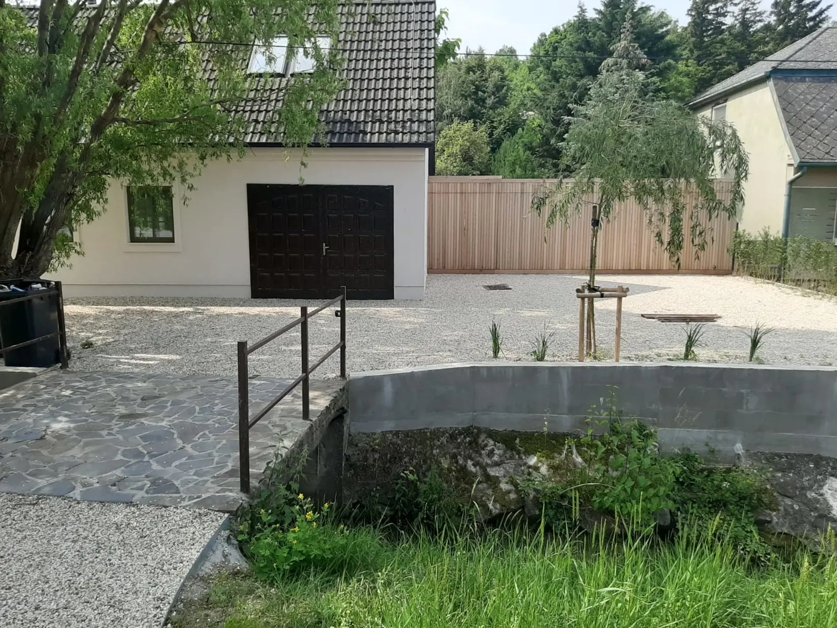 Minulý rok v júni vystriedala radosť bývalej tenistky s čerstvo narodeného synčeka Jakuba správa o tom, že zlodeji si podali jej chalupu v obci Plavecké Podhradie.