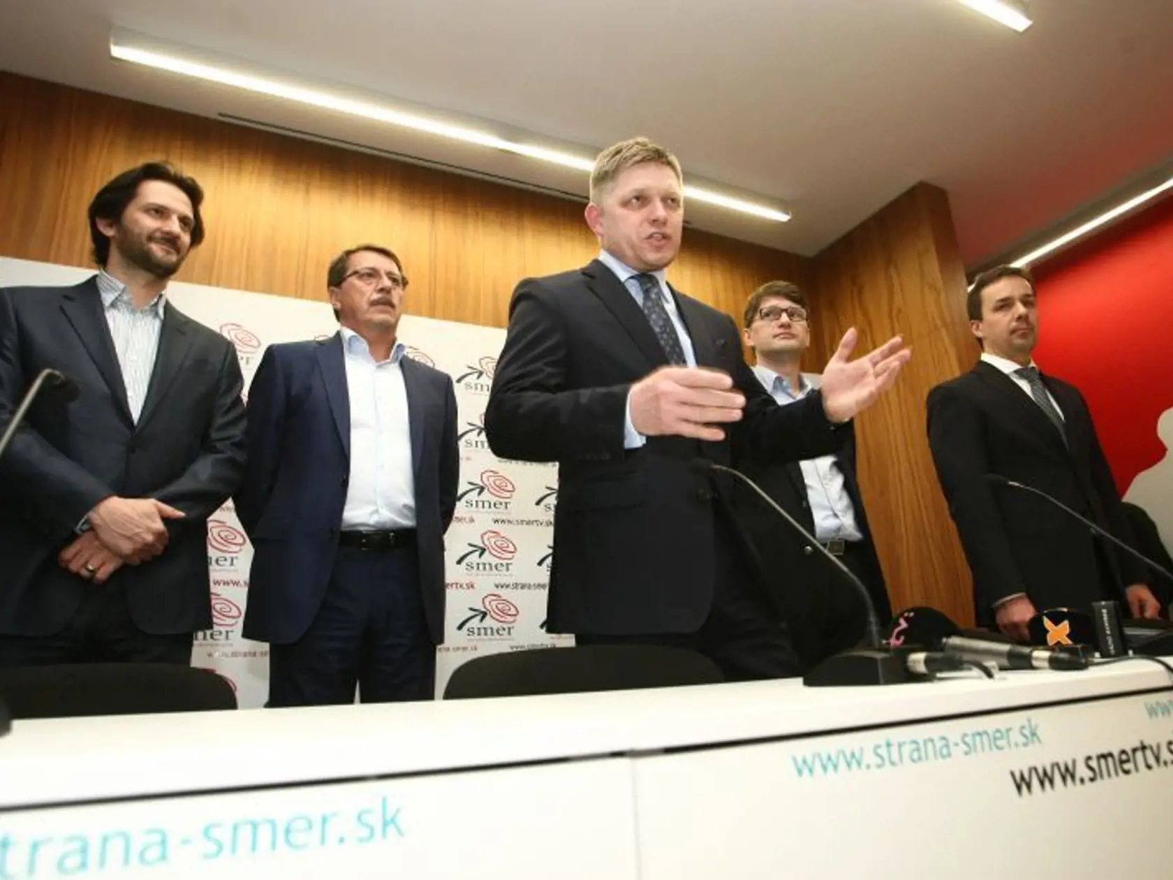 Druhé kolo prezidentských volieb 2014: Robert Fico kapituloval, keď bolo sčítaných necelých 60 percent hlasov.
