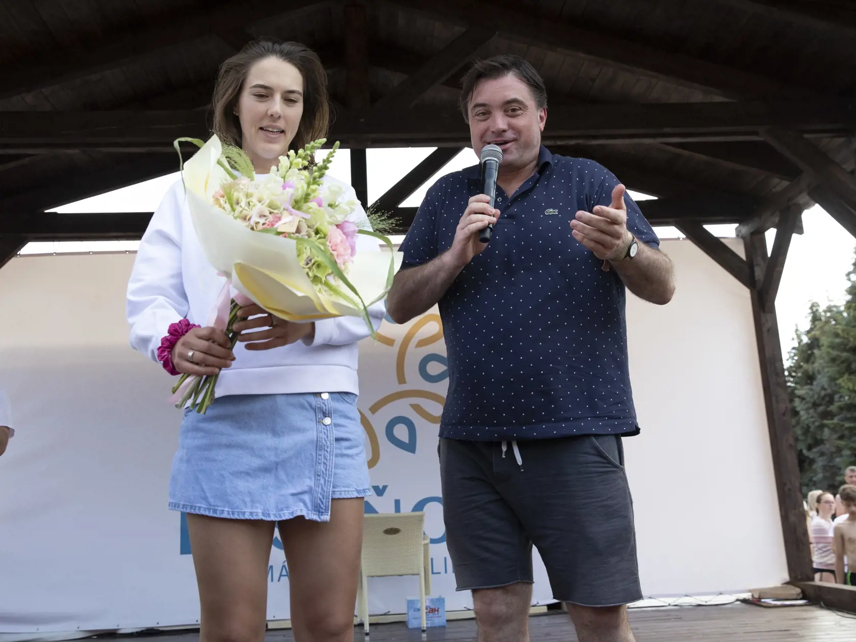 Petra Vlhová s Igorom Rattajom na zahájení letnej sezóny.