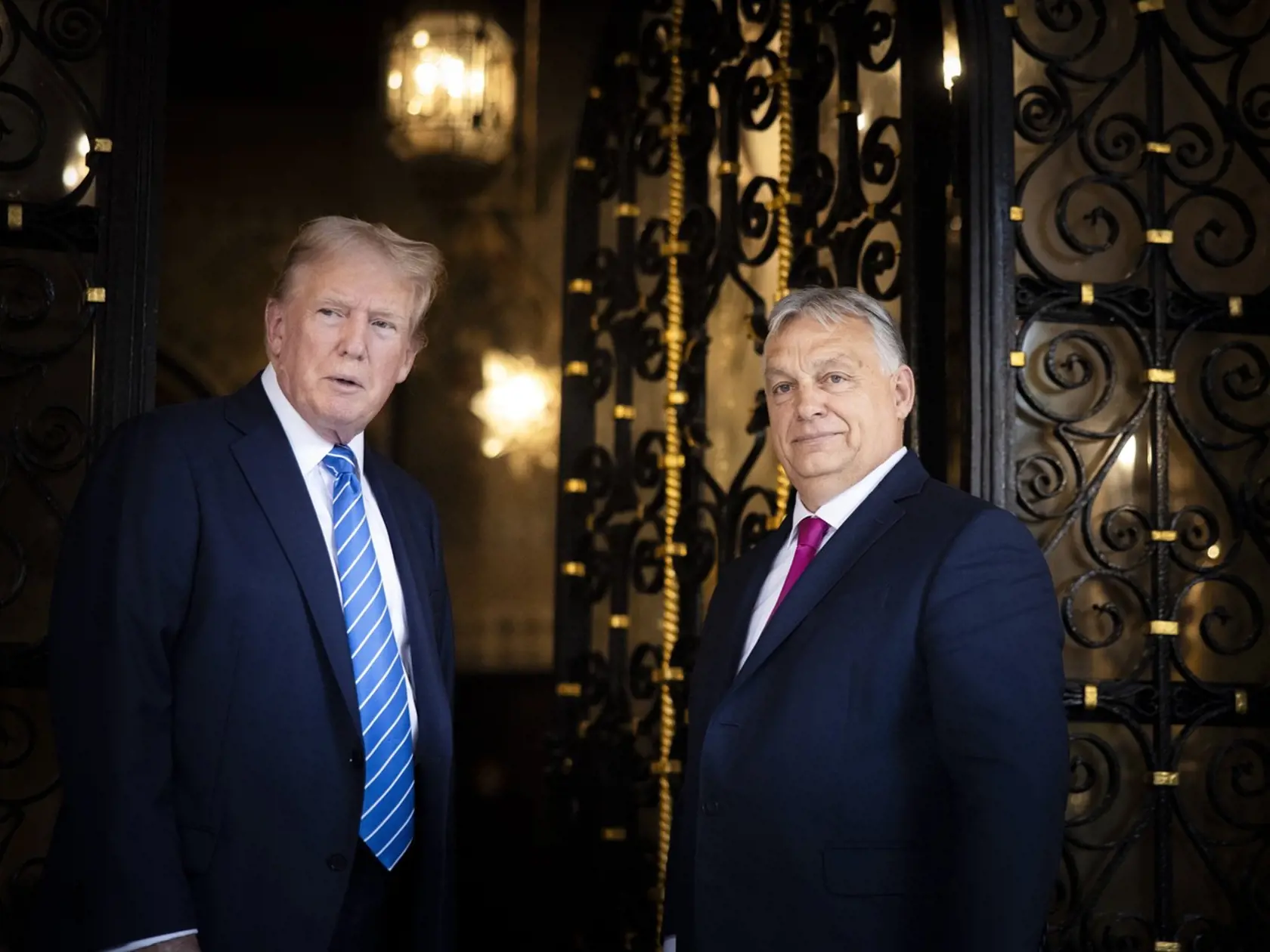 Viktor Orbán po summite NATO odcestoval na Floridu, kde sa stretol s Donaldom Trumpom. Diskutovali spolu o mieri na Ukrajine.