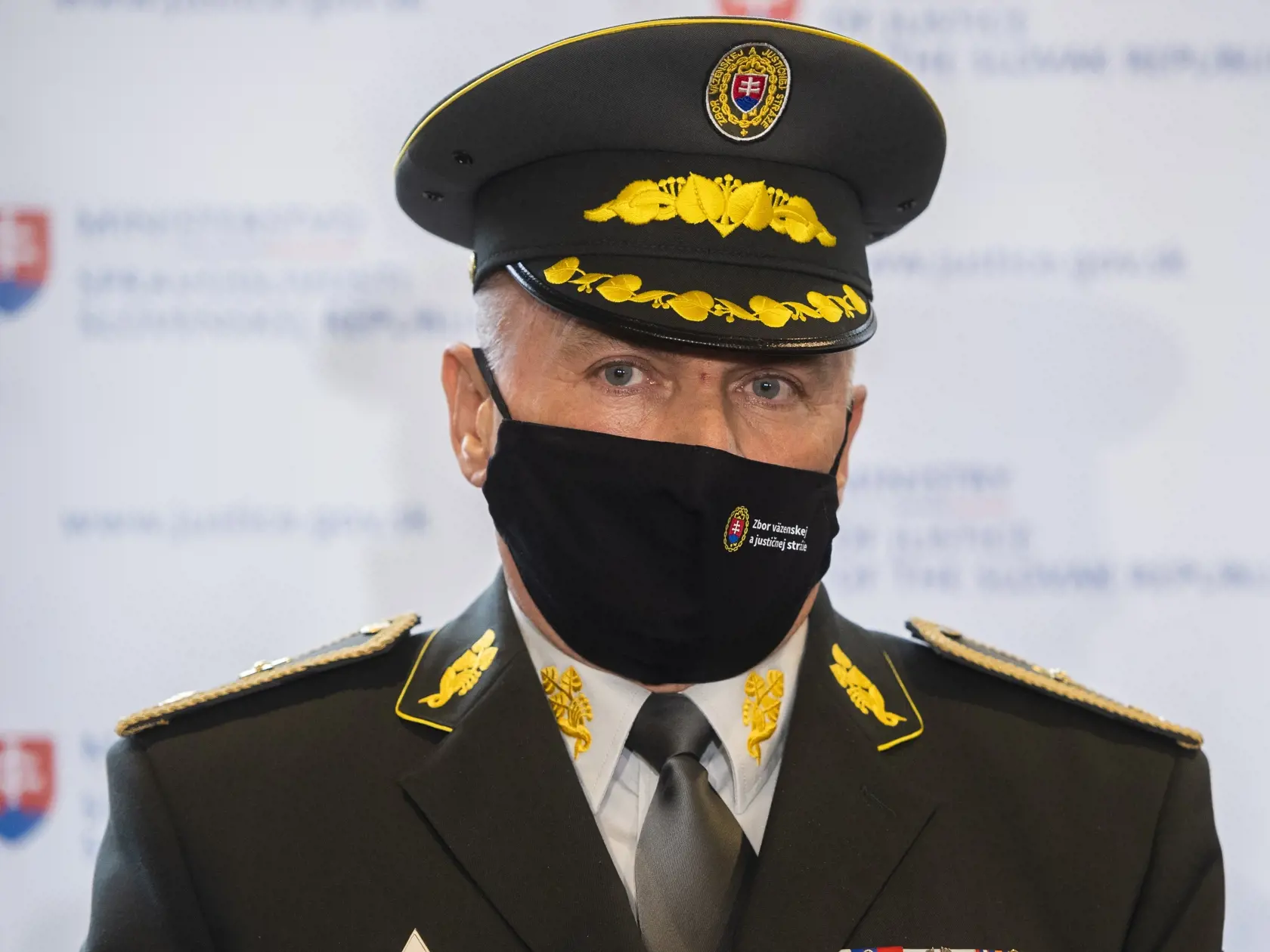 Na snímke generálny riaditeľ Zboru väzenskej a justičnej stráže (ZVJS) Milan Ivan počas tlačovej konferencie k pokusu o samovraždu väzobne stíhaného Milana L. v Bratislave 30. decembra 2020. FOTO TASR - Jaroslav Novák