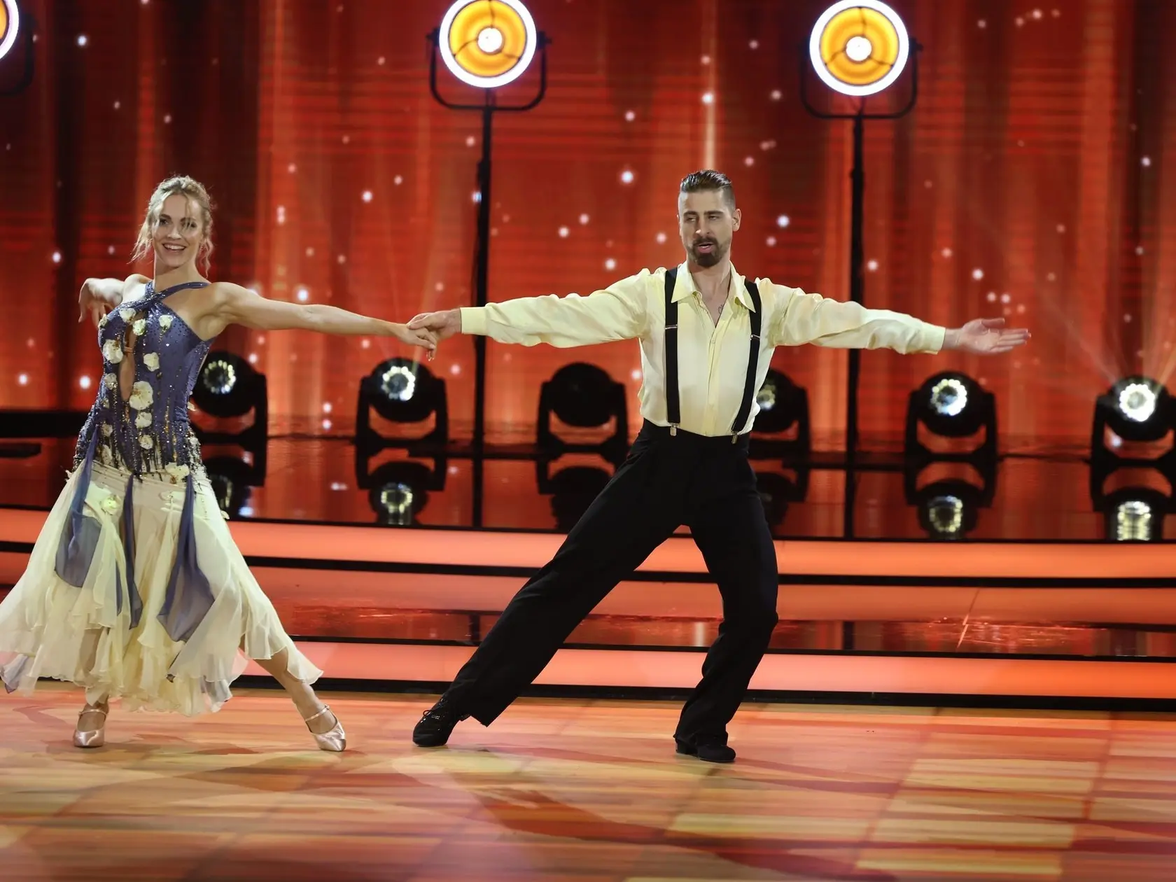 Štvrté kolo Let's Dance. Na snímke Peter Sagan a Eliška Lenčešová.