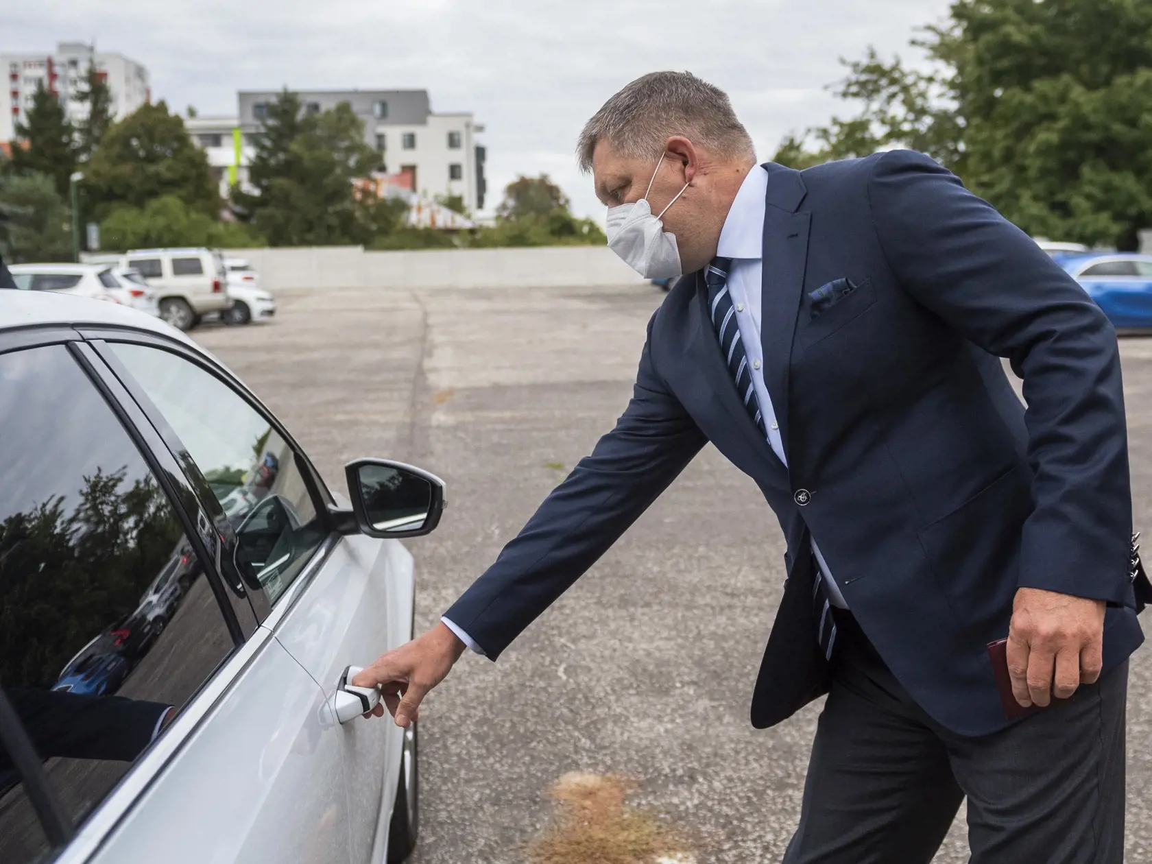 Na snímke poslanec NR SR Robert Fico prišiel pozrieť na vyhlásenie rozsudku obžalovaného bývalého špeciálneho prokurátora Dušana K. na Špecializovanom trestnom súde (ŠTS) v Pezinku 20. septembra 2021. FOTO TASR - Jaroslav Novák