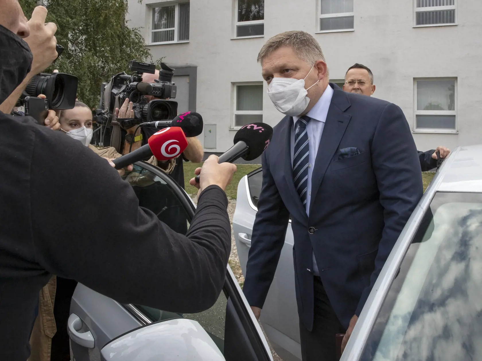 Súdne pojednávanie na Špecializovanom trestnom súde v Pezinku so špeciálnym prokurátorom Dušanom Kováčikom, obvinenom z korupcie. Na snímke je predseda politickej strany Smer - SD Robert Fico, ktorý sa prišiel pozrieť na pojednávanie.