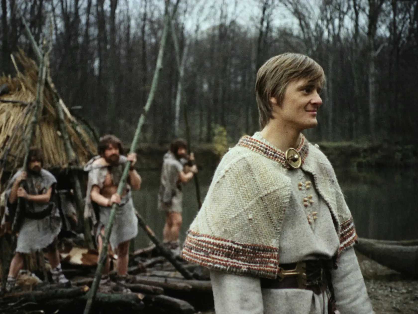 Vo filme Osada havranů.
