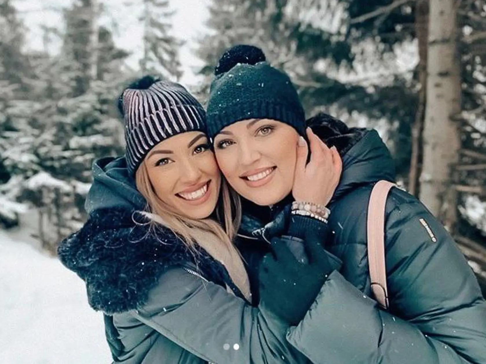Na najnovších záberoch vyráža Ivana svojou krásou dych. Že päťdesiatka? Ani náhodou, vyzerá oveľa mladšie!