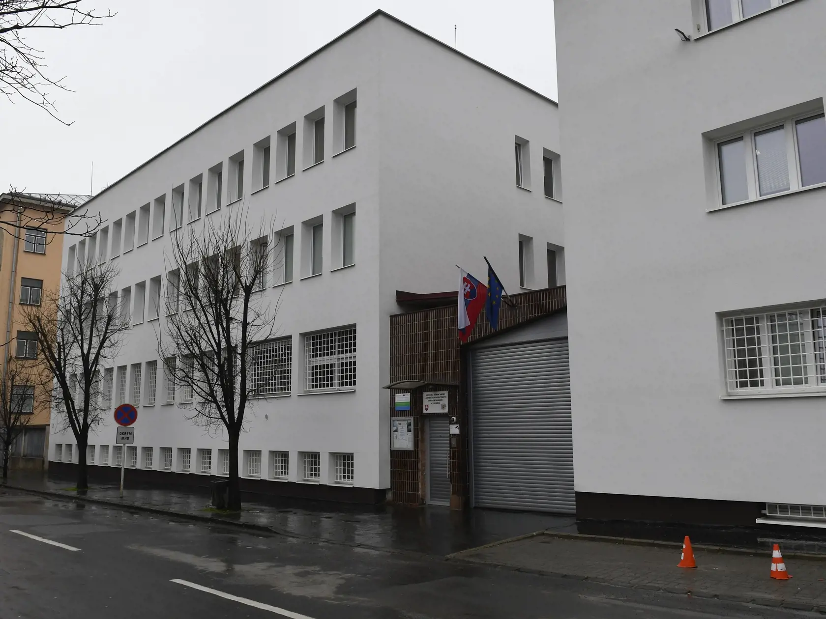 Na snímke Ústav na výkon väzby a ústav na výkon trestu odňatia slobody v Prešove dňa 30. decembra 2020, kde došlo k mimoriadnej udalosti.
FOTO TASR – Milan Kapusta  


