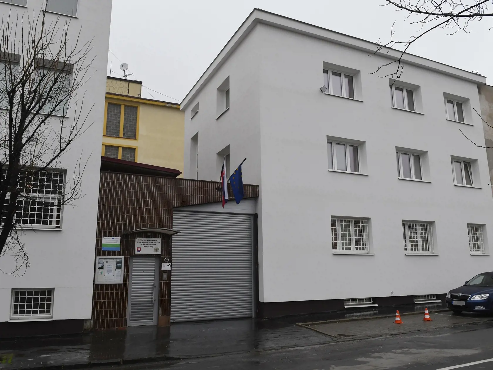 Na snímke Ústav na výkon väzby a ústav na výkon trestu odňatia slobody v Prešove dňa 30. decembra 2020, kde došlo k mimoriadnej udalosti.
FOTO TASR – Milan Kapusta  

