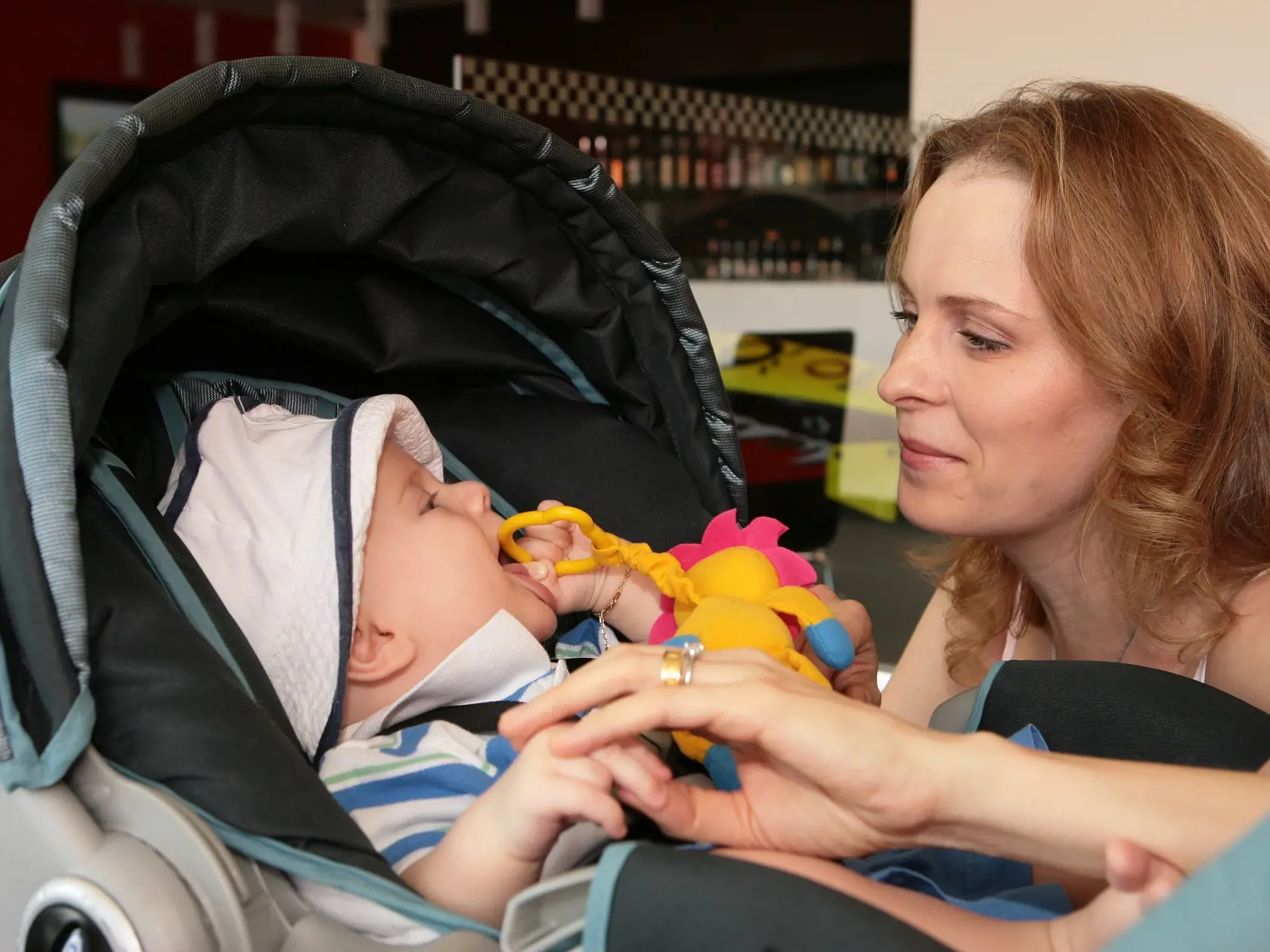 Ingrid Šatanová pred rokmi so synom Miroslavom.