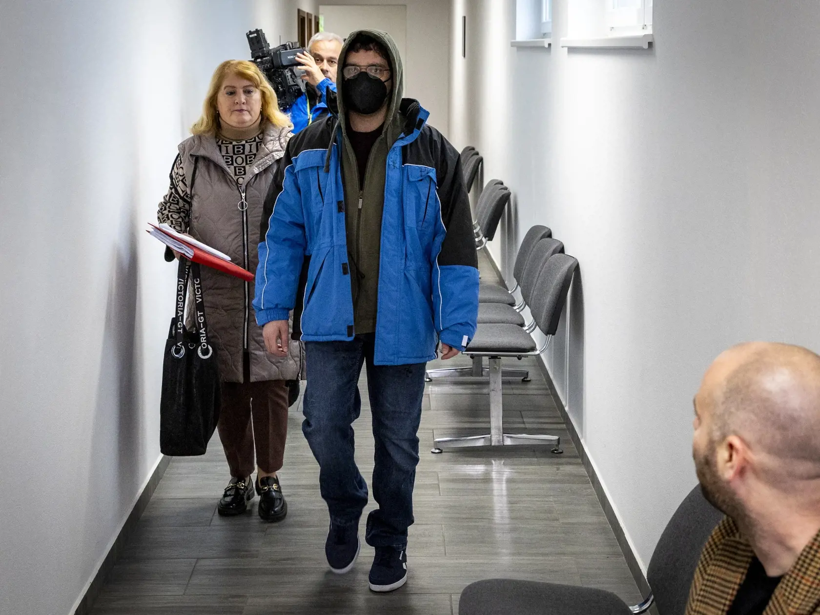 Návrh na uloženie do ústavného ochranného liečenia pre muža, ktorý vrazil autom do benzínovej pumpy na diaľnici D1 za Piešťanmi.