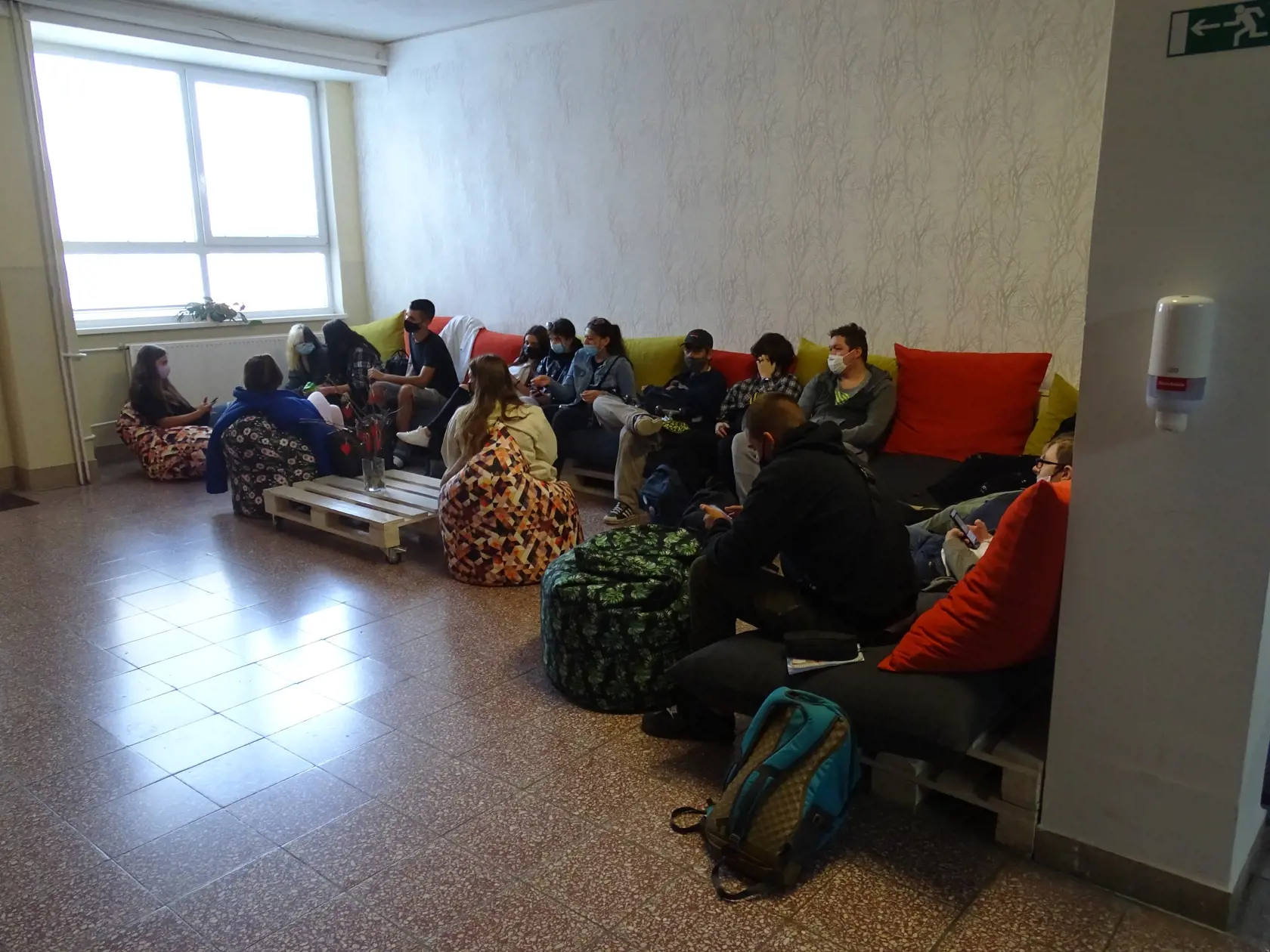 Súkromná stredná odborná škola DSA v Trnave, ktorá sa tiež zapojila do projektu, začne v jeho rámci už koncom tohto roku vo svojom areáli s výstavbou novej tréningovej haly  za neuveriteľné štyri milióny eur, ktoré získa z EÚ!