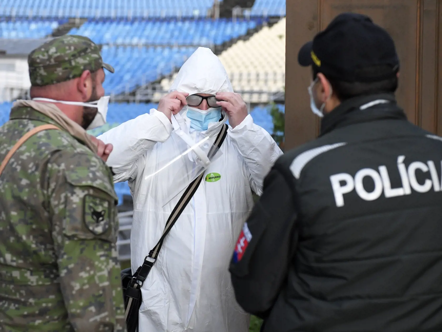 Celoplošné testovanie Slovákov sa podarilo vďaka armáde a zdravotníkom, samosprávam a tisíckam dobrovoľníkom.