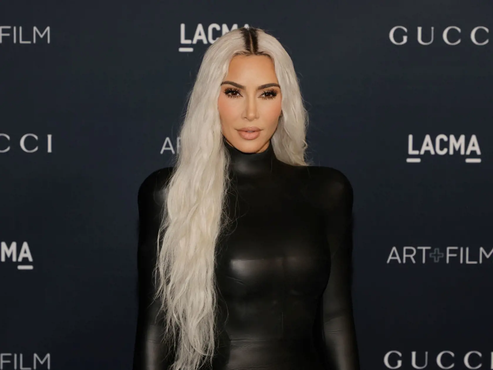 Speváčka sa inšpirovala podnikateľkou a influencerkou Kim Kardashian.