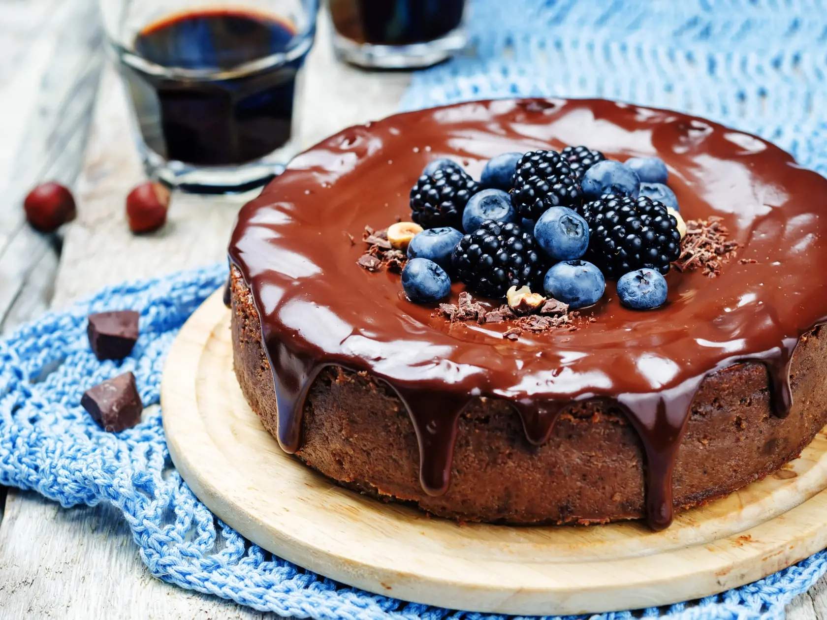 koláč - zákusok - čokoládová torta - poleva