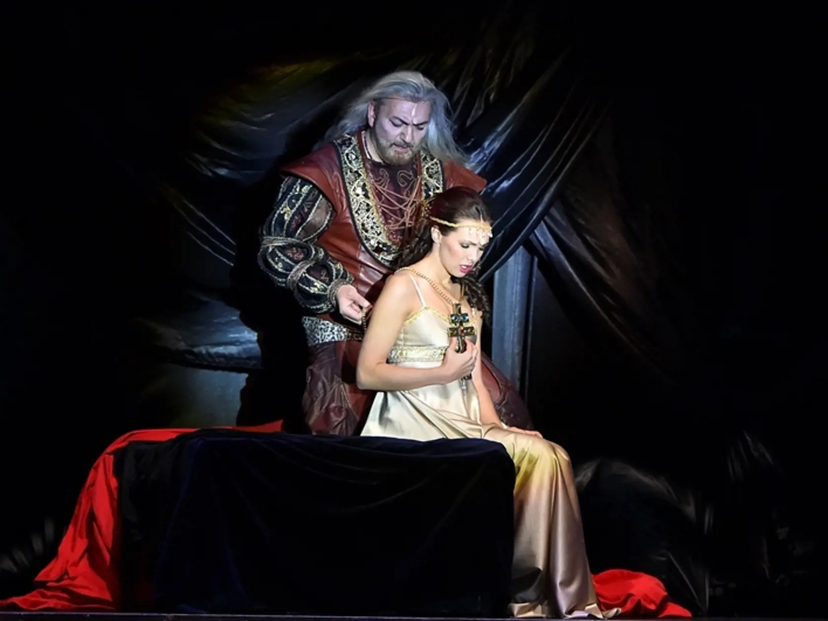 Muzikál Dracula ovládol Pezinok.