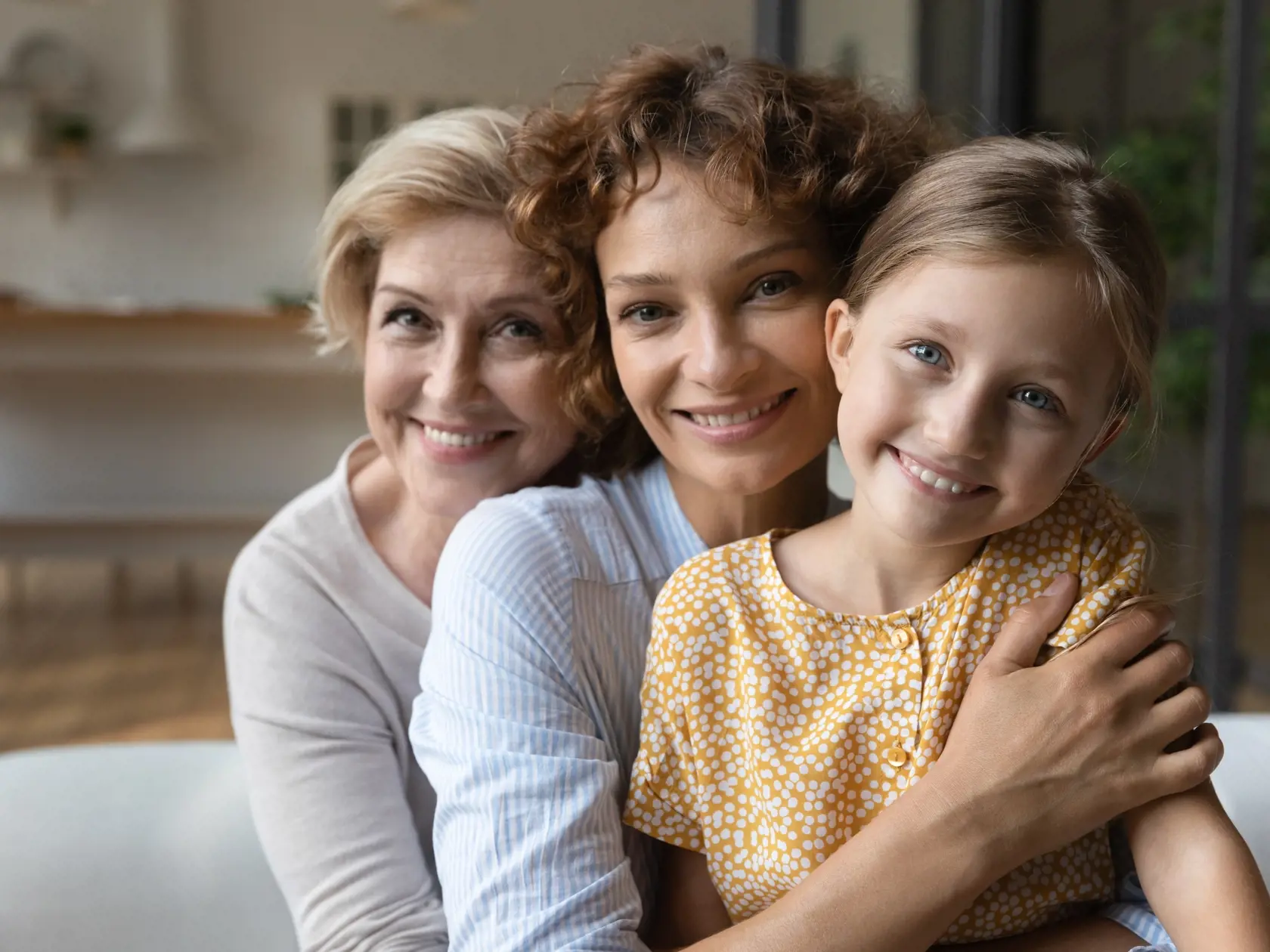 Caring,Grown,Woman,Mother,Hold,On,Knees,Hug,Girl,Kid