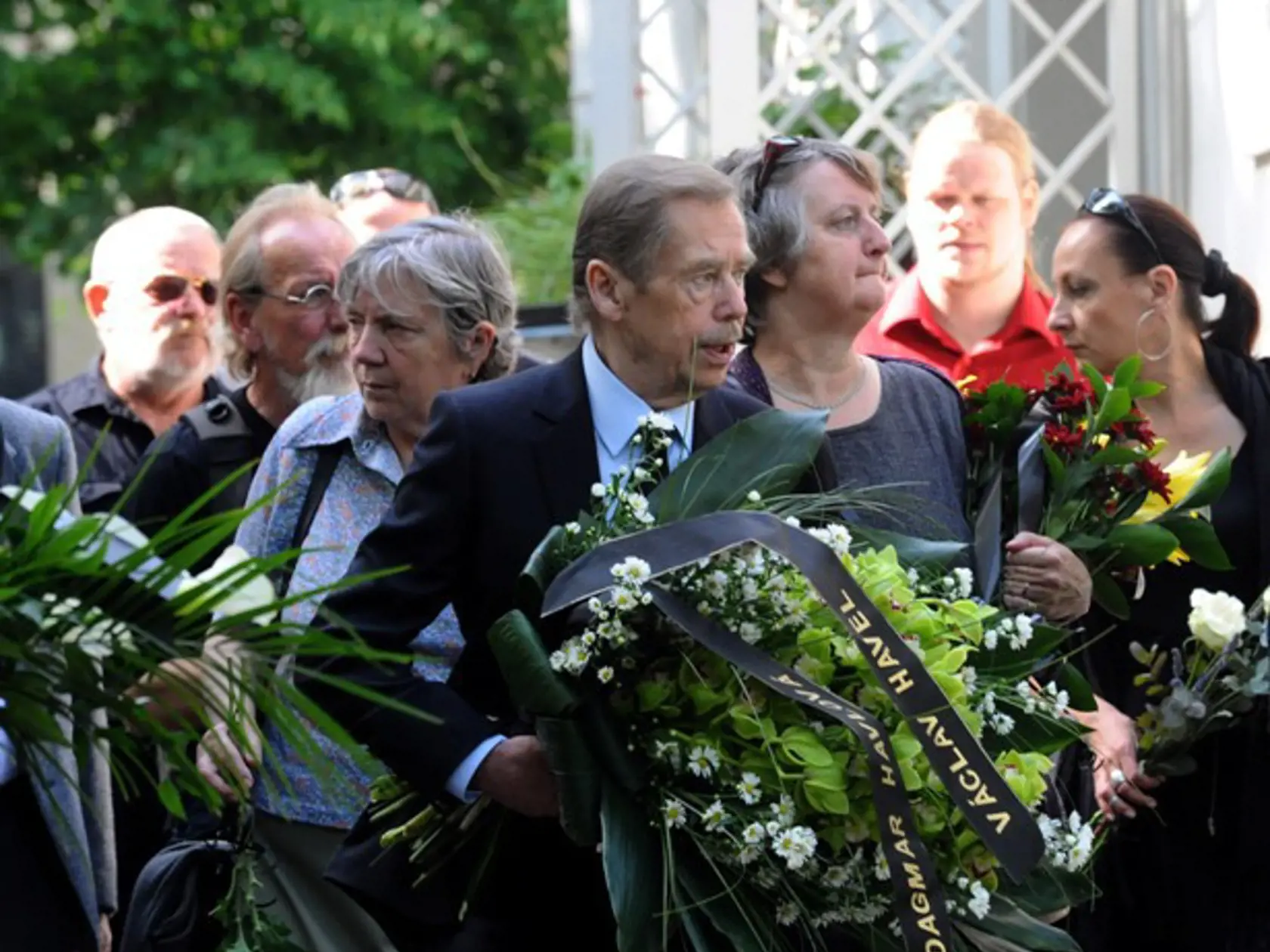 Bývalý prezident Václav Havel na rozlúčke s Ladislavom Smoljakom