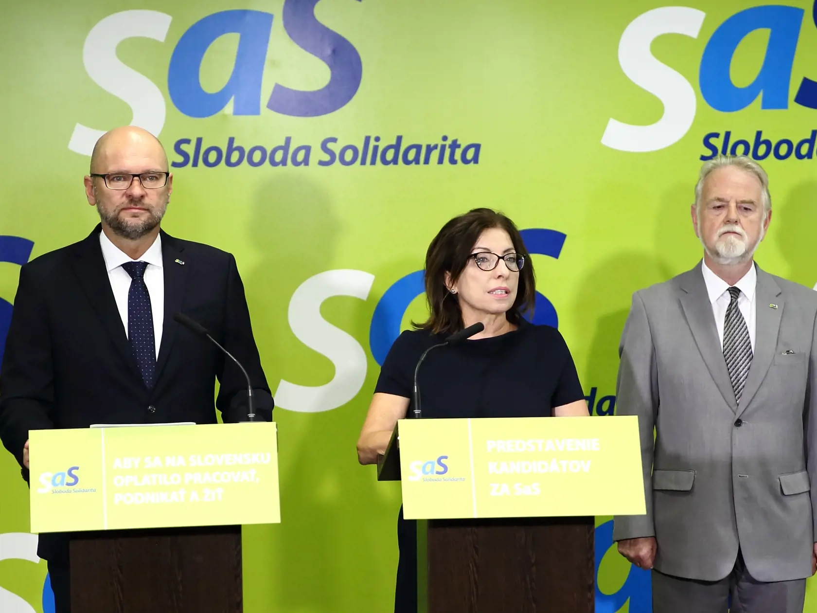 Na snímke je Richard Sulík, predseda strany a Anna Zemanová na tlačovej konferencii v Bratislave.