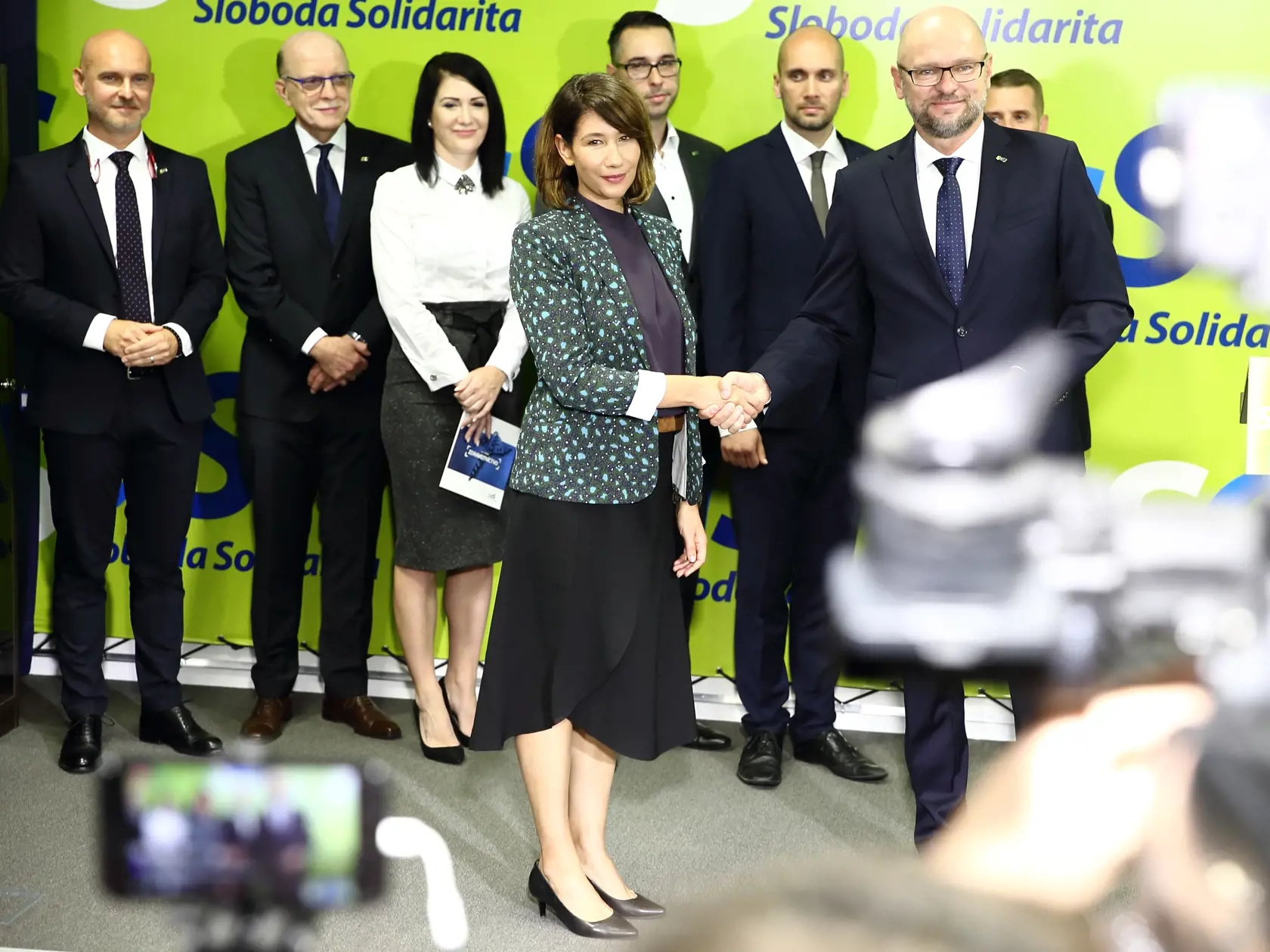 Na snímke je Richard Sulík, predseda strany a Lucia Ďuriš Nicholsonová na tlačovej konferencii v Bratislave.