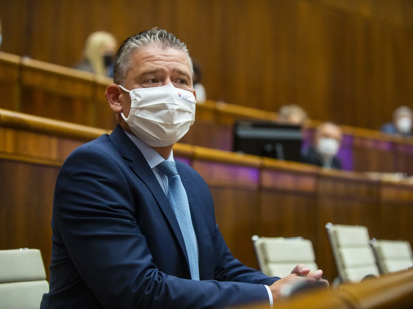 Minister vnútra SR Roman Mikulec čelí odvolávaniu na mimoriadnej 38. schôdzi Národnej rady SR. Na snímke minister vnútra SR Roman Mikulec (OĽaNO) počas rokovania 38. schôdze Národnej rady SR 30. augusta 2021 v Bratislave. FOTO TASR – Jakub Kotian