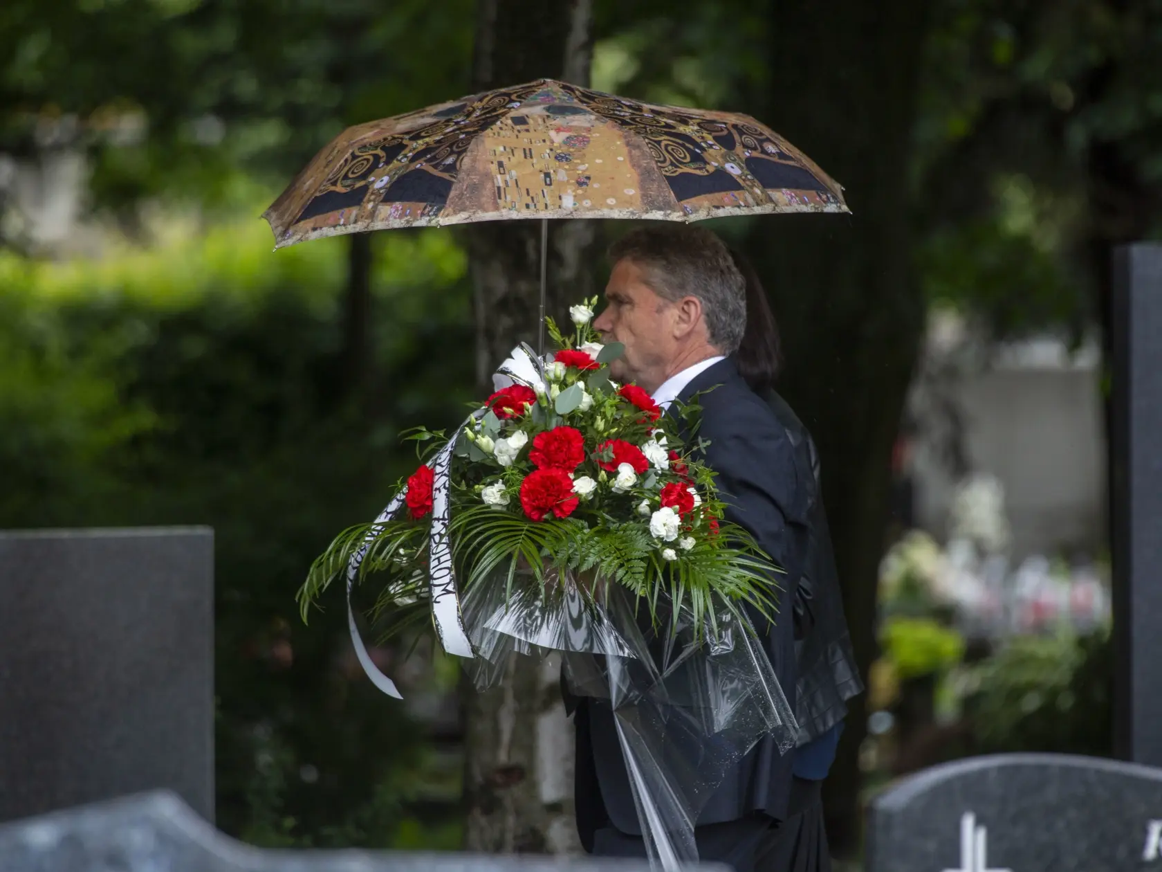Pohreb zavraždeného učiteľa Jaroslava Budza vo Vrútkach.
Na obr.: 
