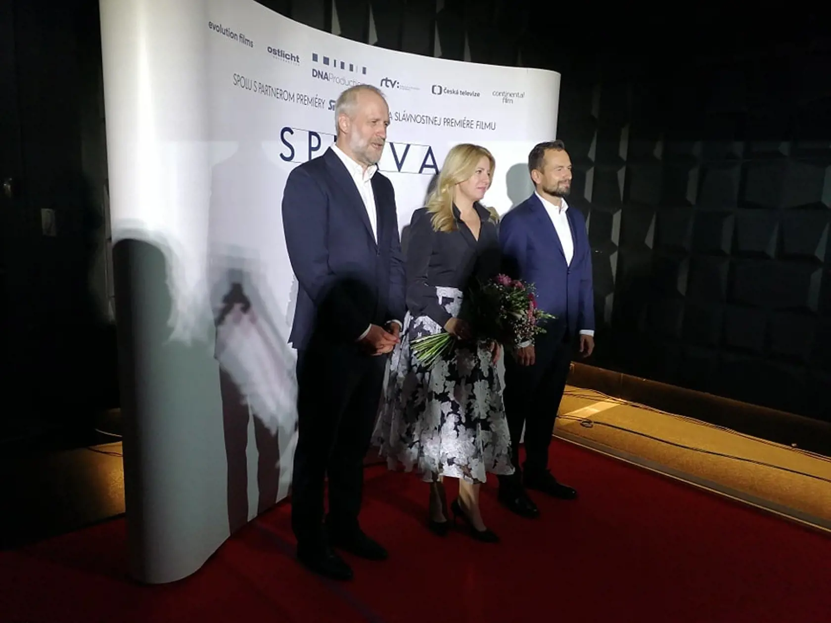 Prezidentka Zuzana Čaputová počas filmovej premiéry Správa.